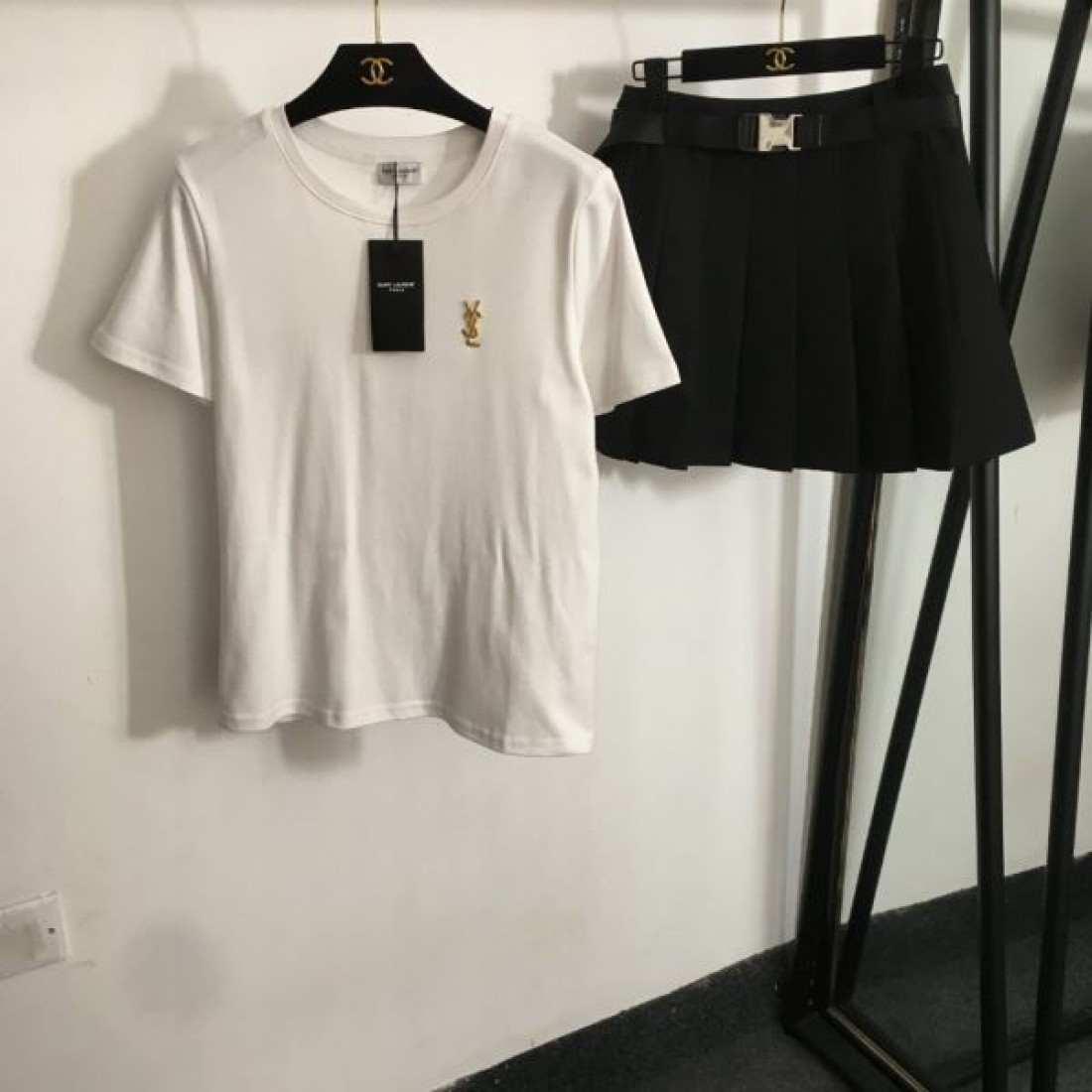 イヴ・サンローラン コピー セットアップ お洒落 刺繍 ロゴ レディース YvesSaintLaurent