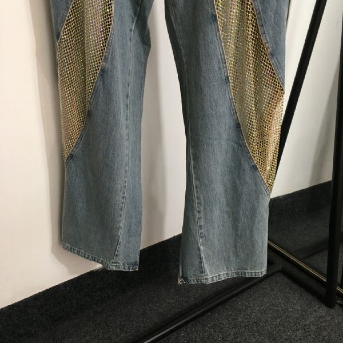 ★素晴らしい★BALENCIAGA スーパーコピー ジーパン 2025年春夏の新作