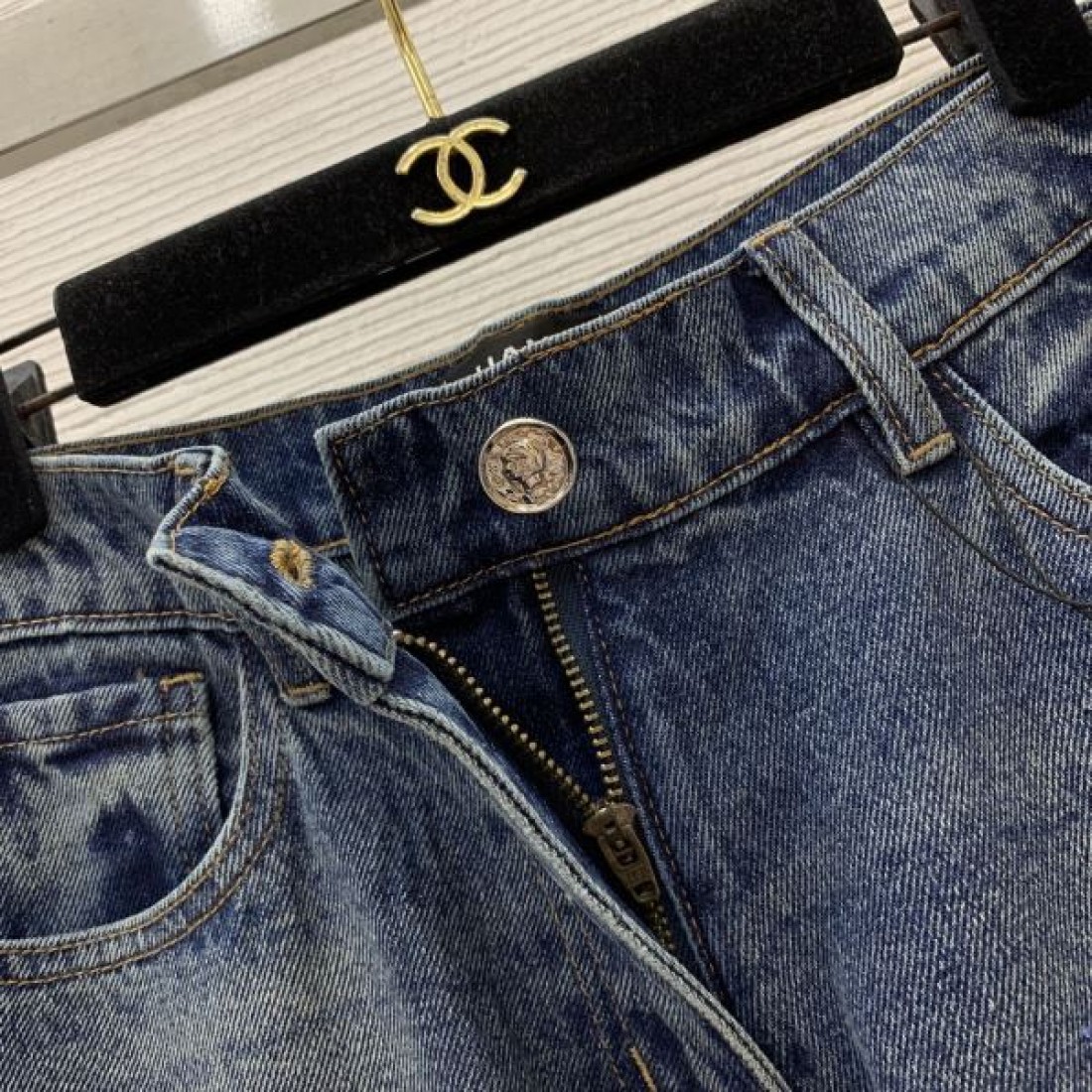 シャネル コピー ジーンズ お洒落 柄 花草 ロゴ ファッション CHANEL