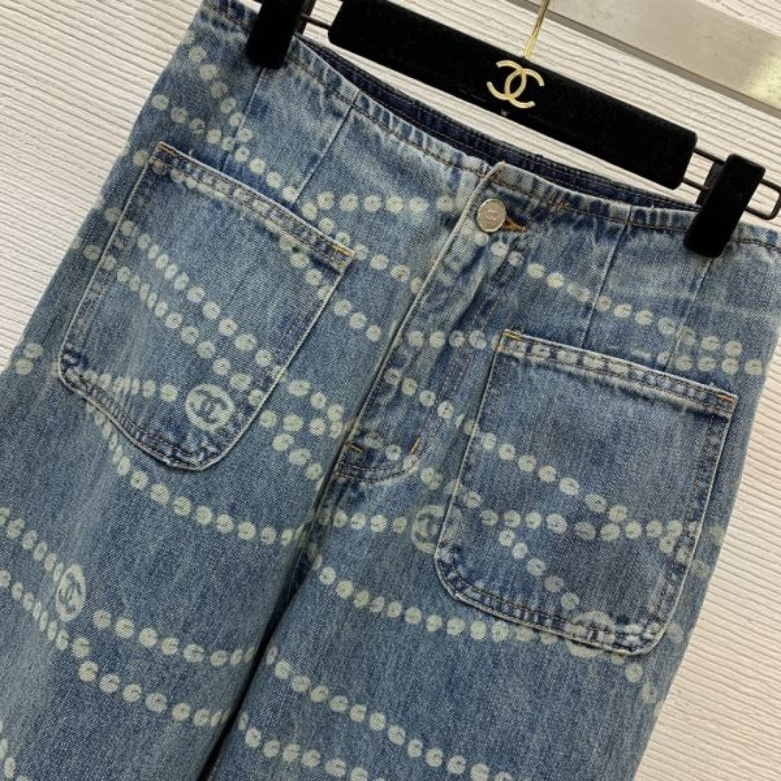シャネル デニムパンツ コピー お洒落感UP 新作注目アイテム 人気 CHANEL
