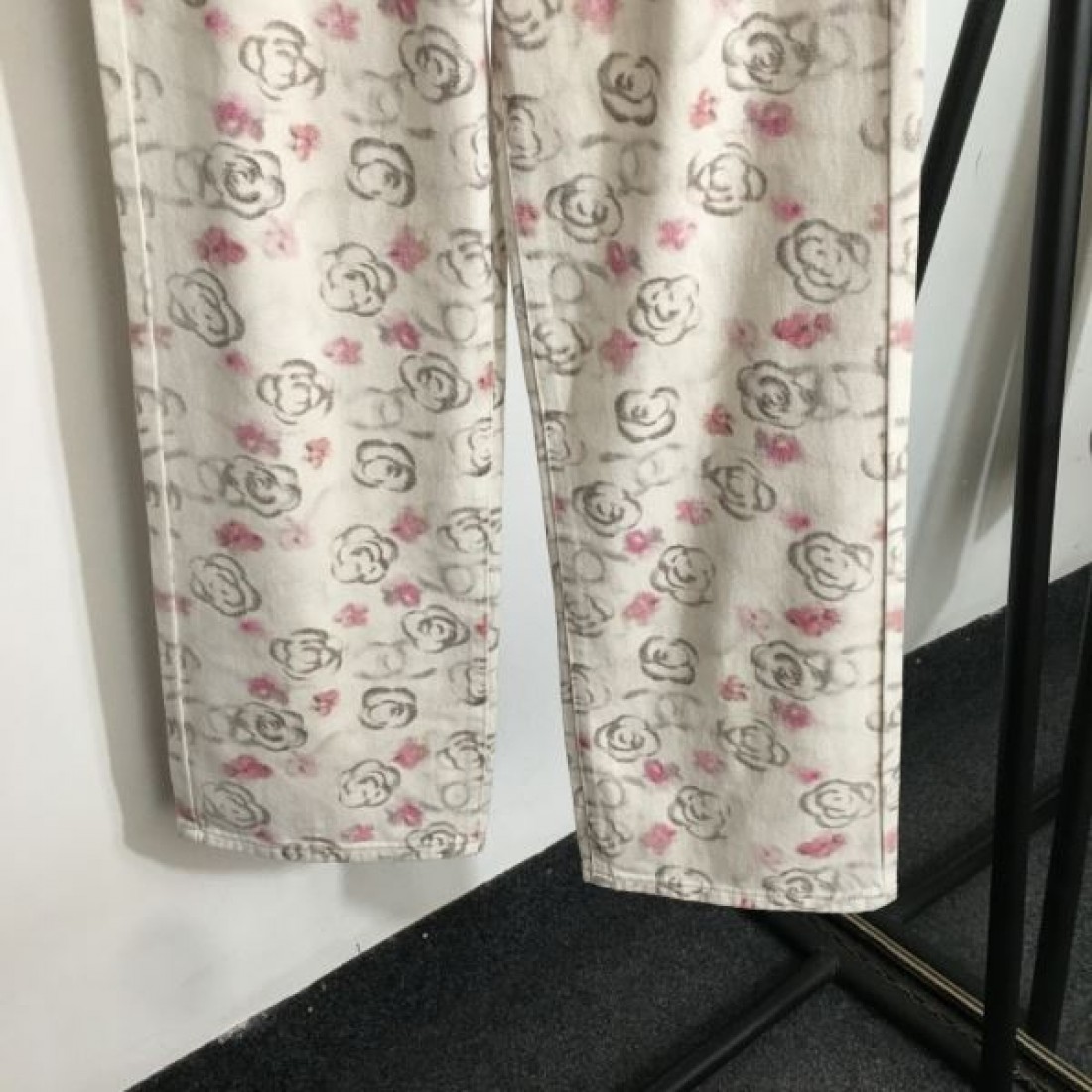 CHANEL スーパーコピー ジーンズ お洒落 花柄 ファッション シャネル