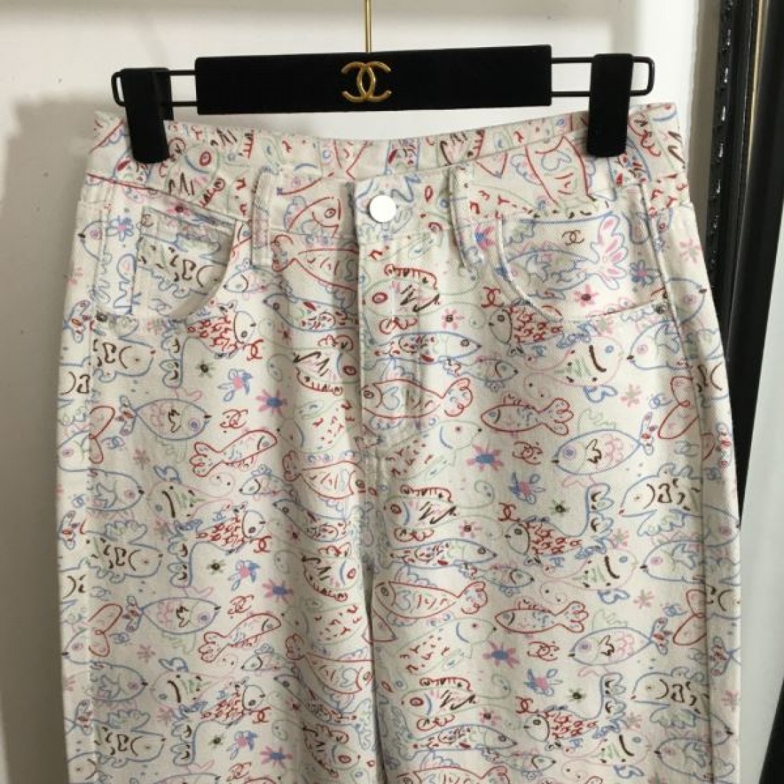 人気もまだまだ★CHANEL スーパーコピー デニムパンツ ジーパン 継続人気向上☆彡