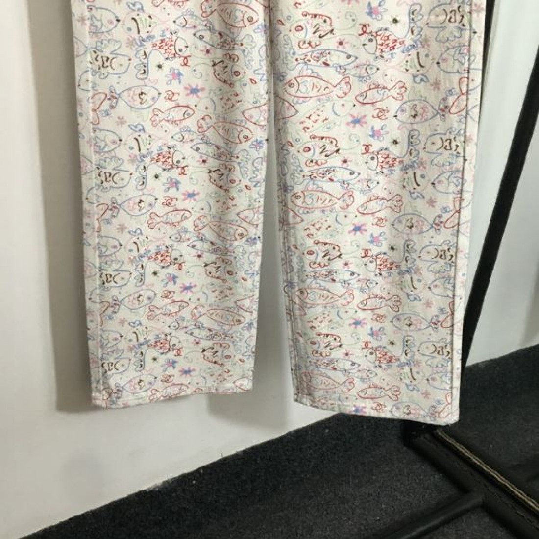 人気もまだまだ★CHANEL スーパーコピー デニムパンツ ジーパン 継続人気向上☆彡