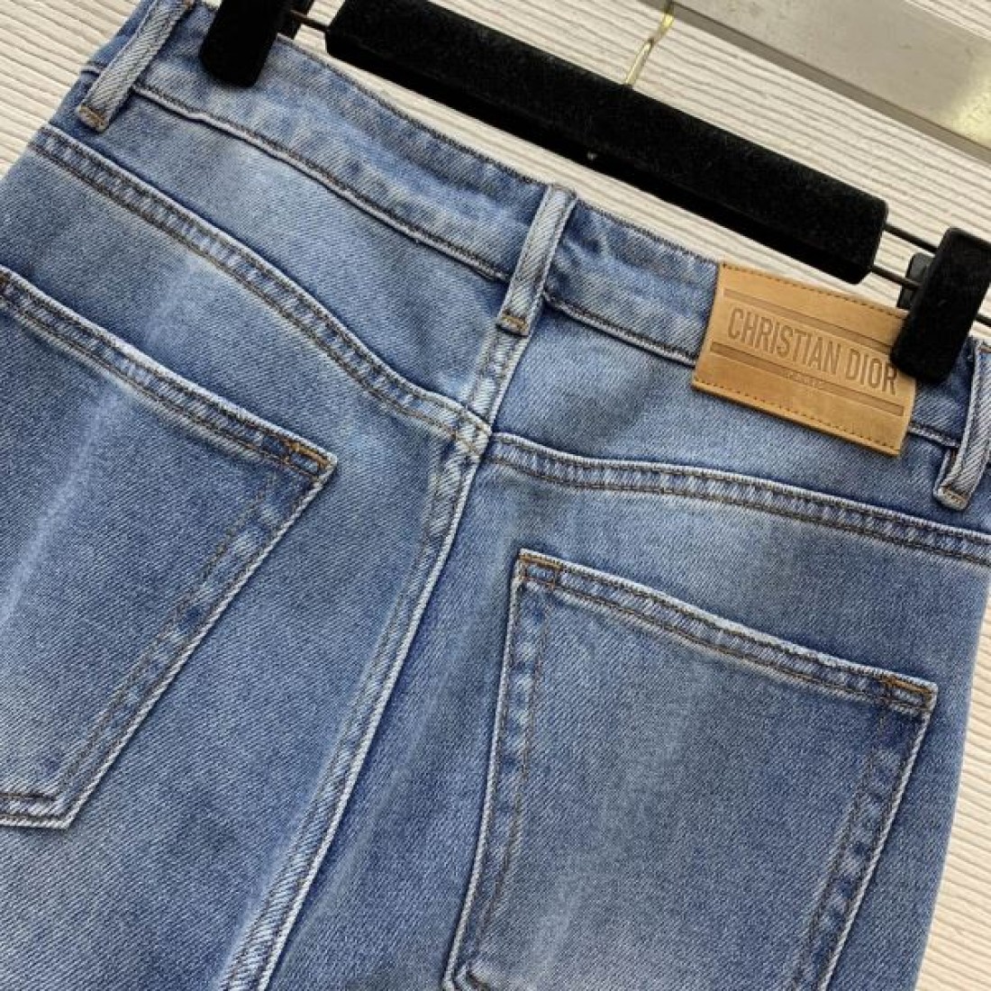 ディテール スーパーコピー ジーンズ お洒落 注目人気 ファッション DIOR