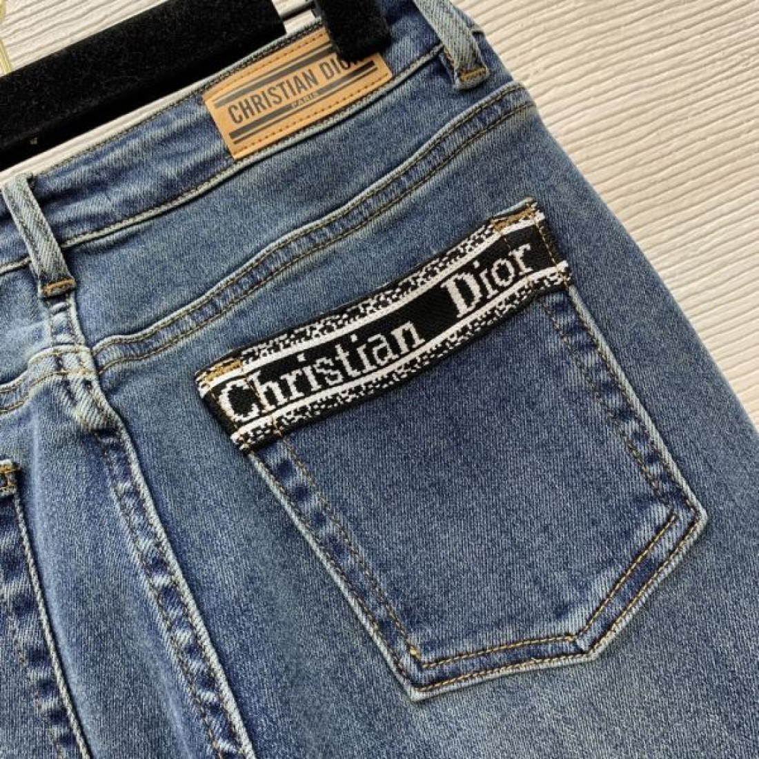 ディテール スーパーコピー ジーンズ お洒落 注目人気 ファッション DIOR