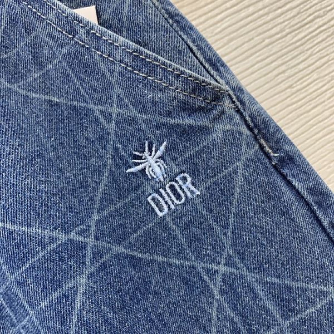 DIOR スーパーコピー ジーンズ お洒落 注目人気 ファッション ディテール
