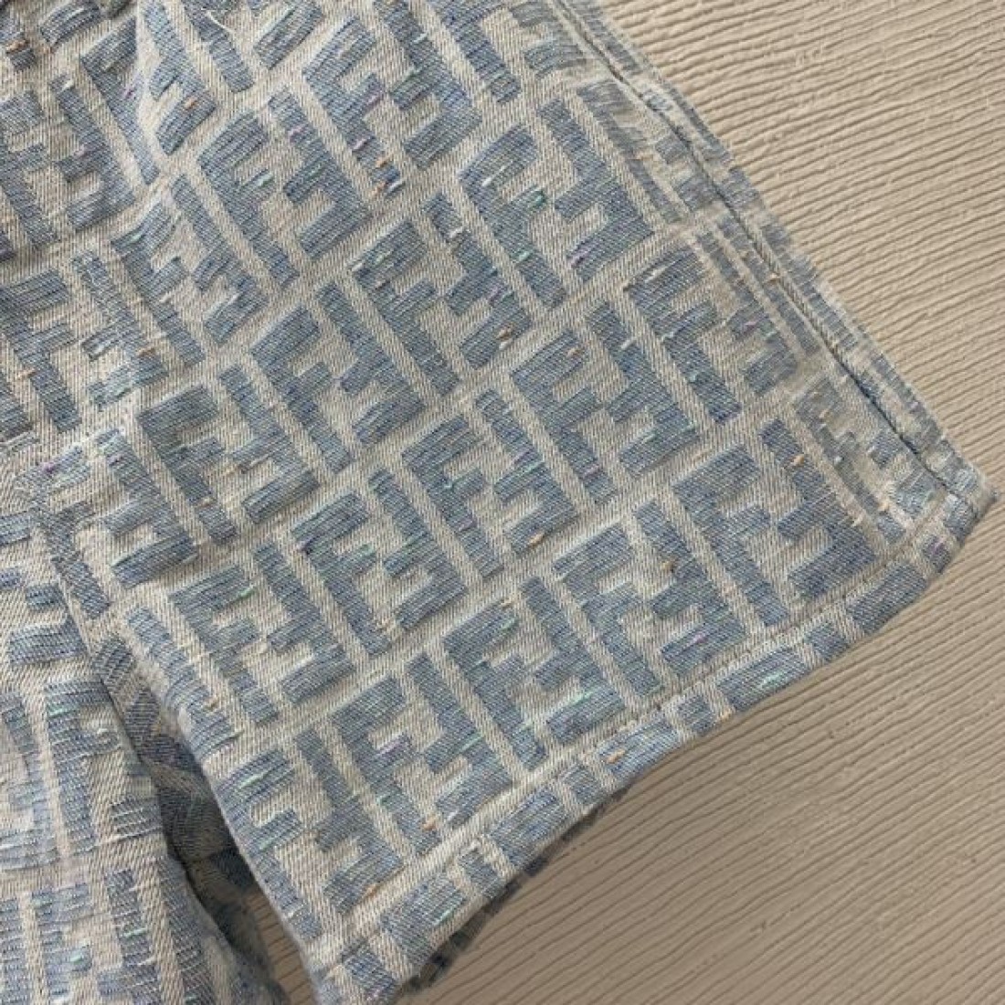 フェンデイ コピー ハーフパンツ ジーンズ お洒落 ＦＦロゴ人気 最トレンド FENDI