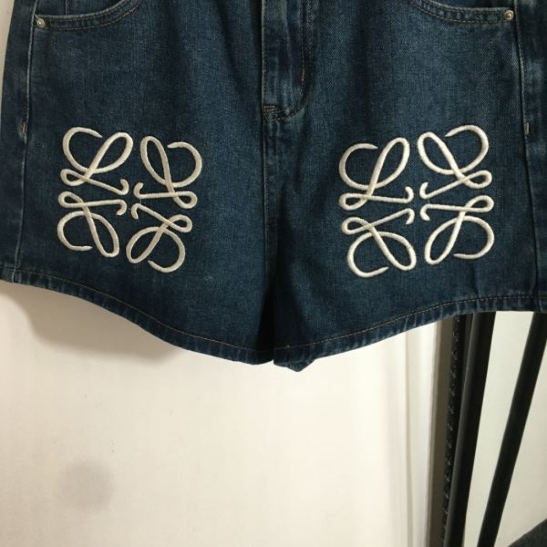 春夏入荷限定 ロエベ スーパーコピー デニムパンツ ジーパン SALE価格