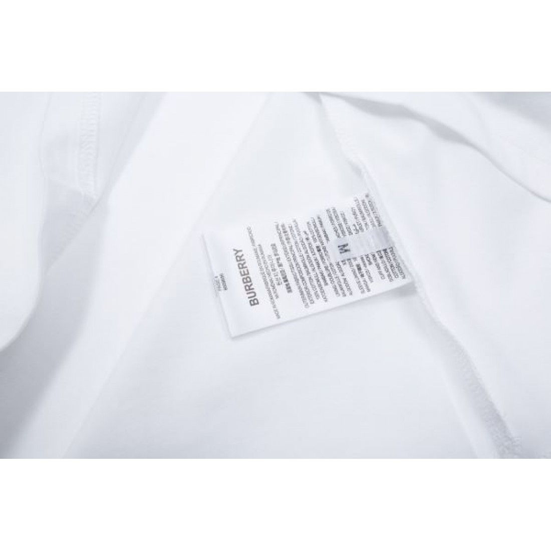 新作限定版プリント BURBERRY スーパーコピー 半袖Tシャツ デザイン性抜群