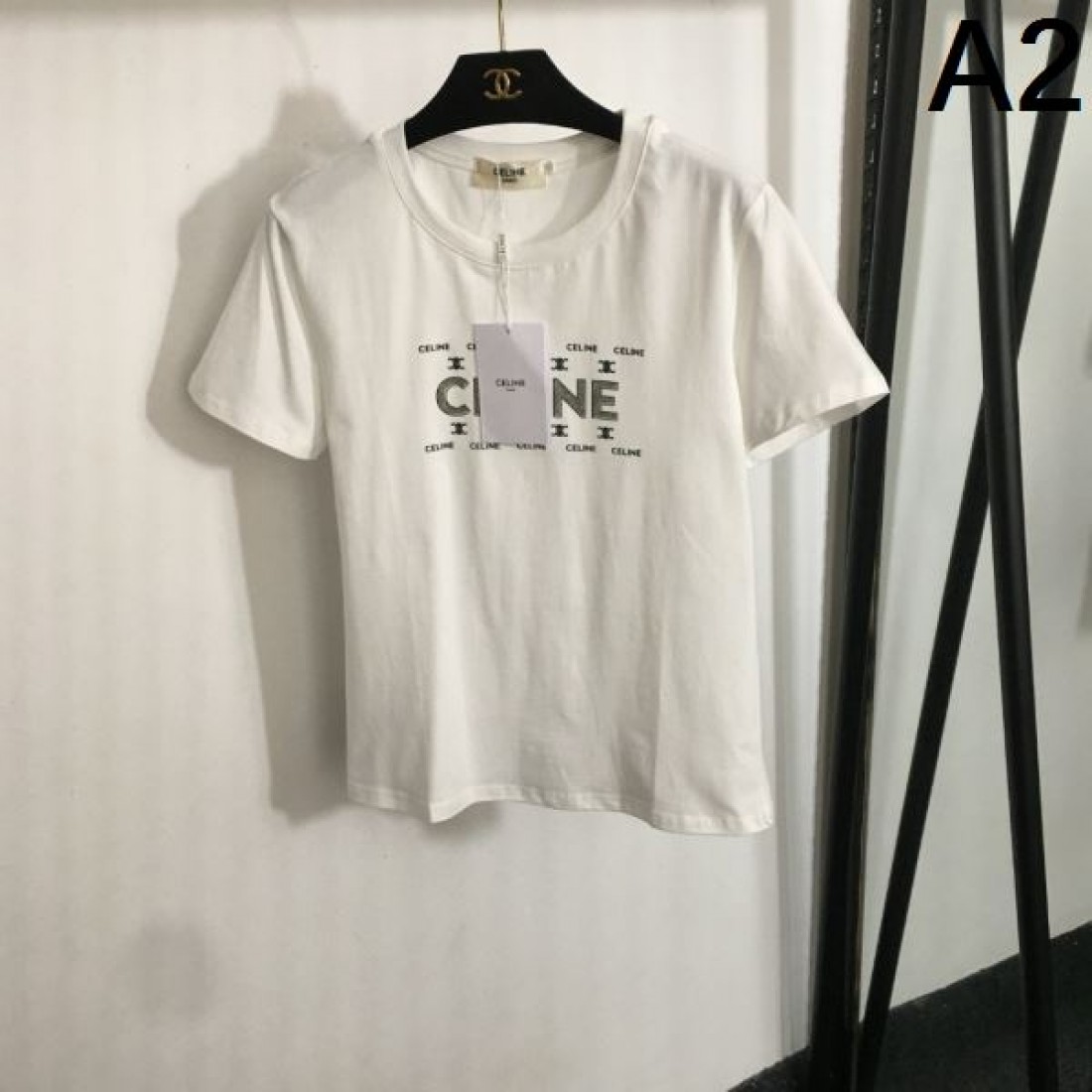 上級者すぎる セリーヌ スーパーコピー 半袖Tシャツ 大人の雰囲気着こな