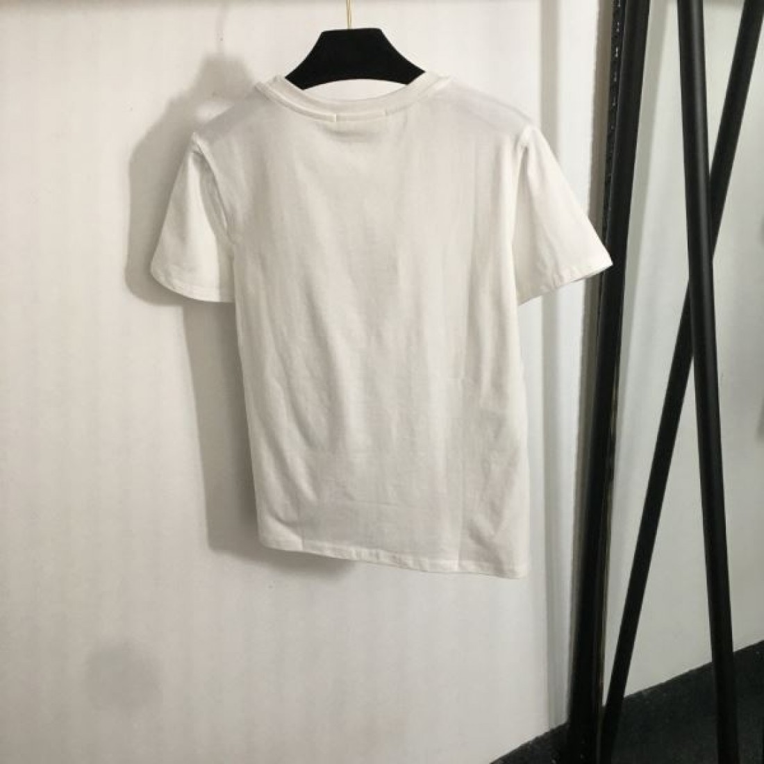 上級者すぎる セリーヌ スーパーコピー 半袖Tシャツ 大人の雰囲気着こな