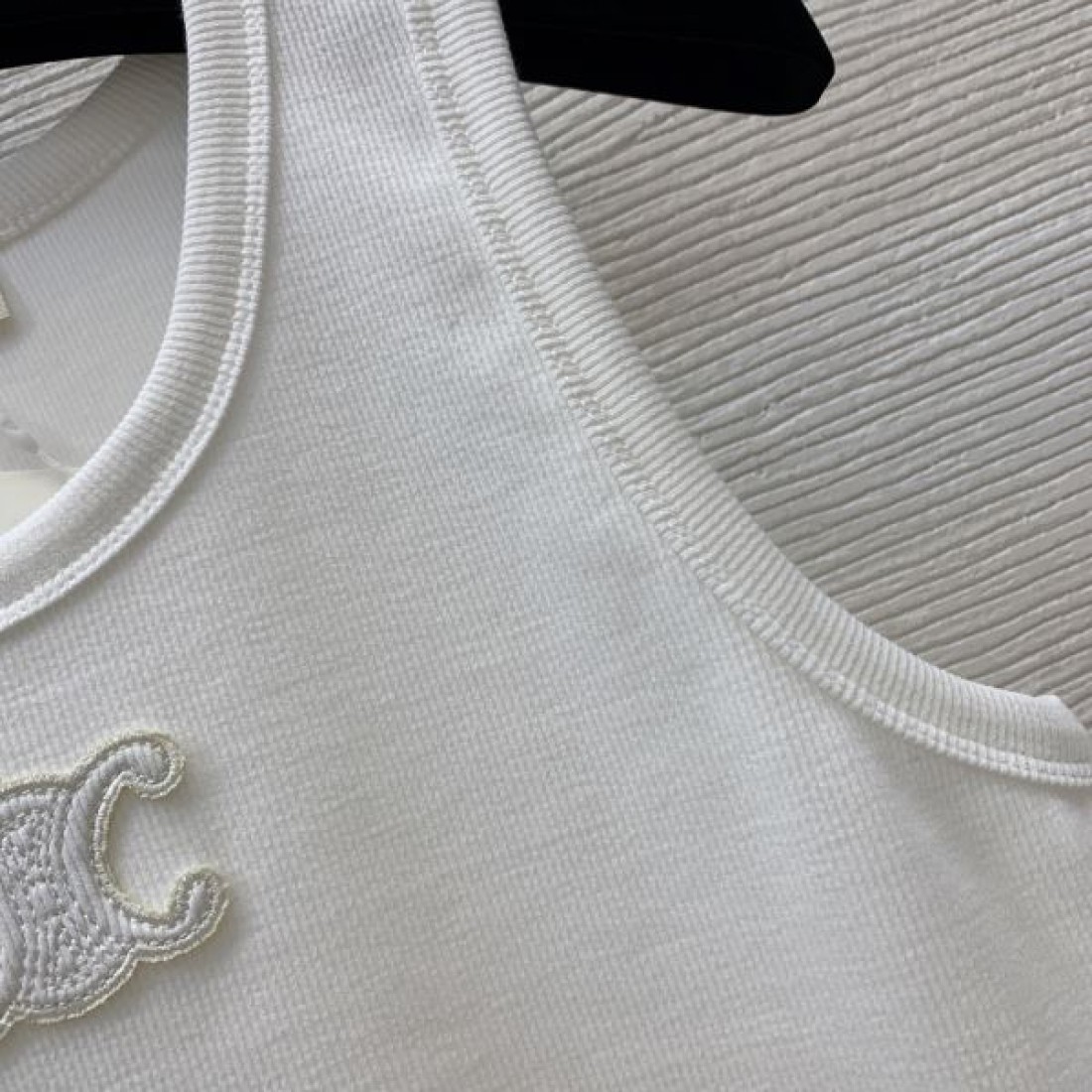 セリーヌ コピー ノースリーブトップス 夏おすすめアイテム 新作 CELINE