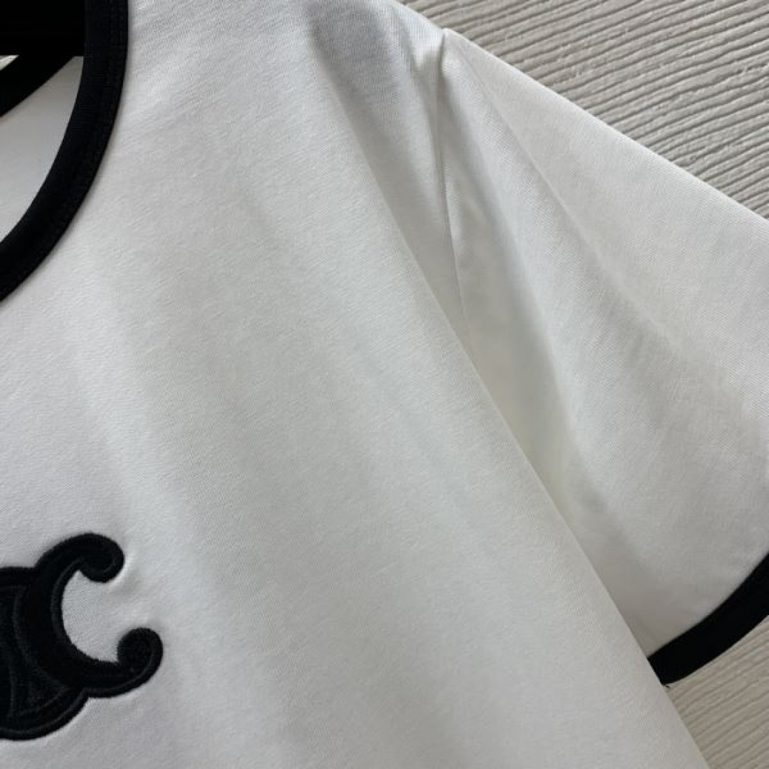 セリーヌ コピー Tシャツ 半袖 カジュアル系 人気注目モデル CELINE