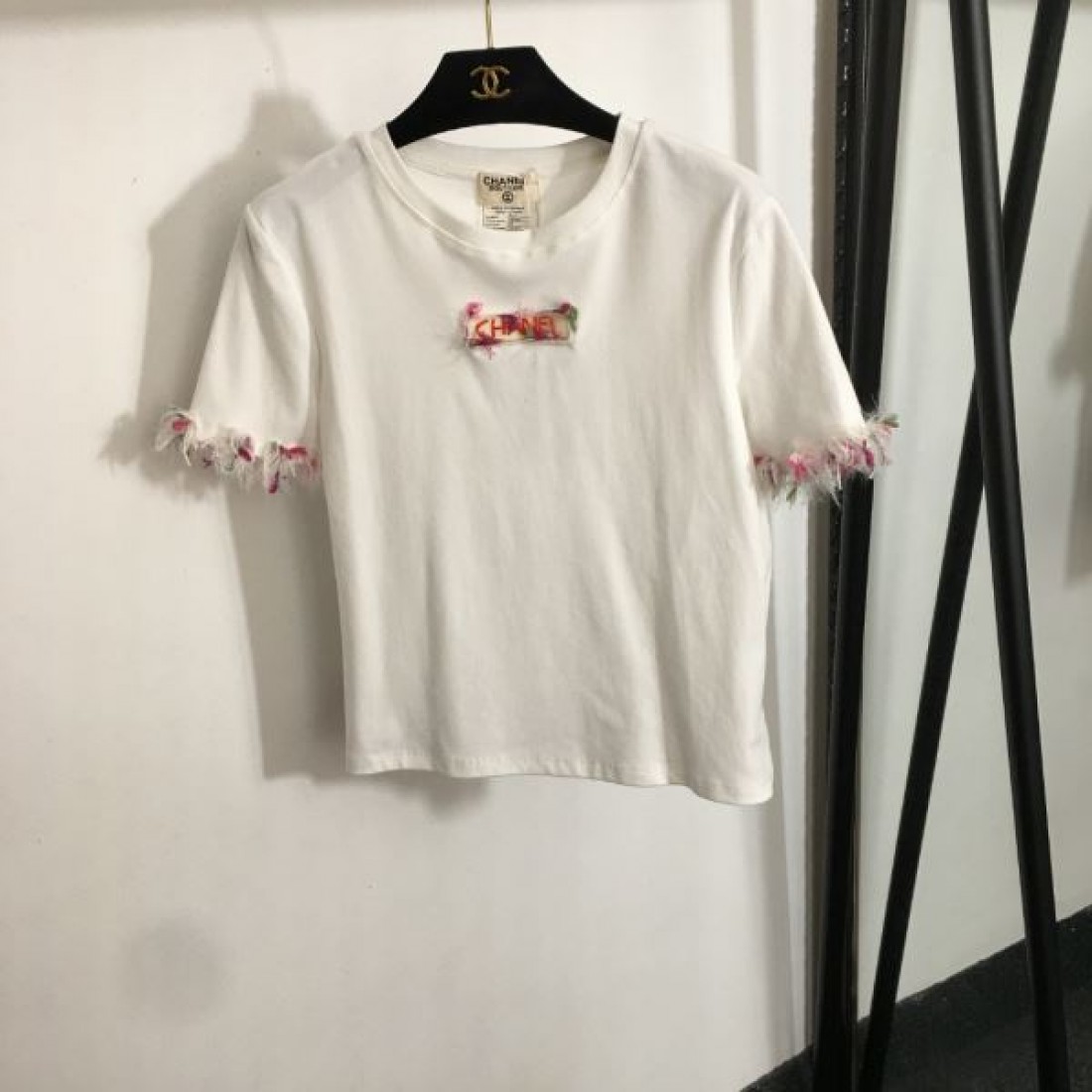 シャネル スーパーコピー 半袖Tシャツ レディースファッション 愛用者 とっても多い