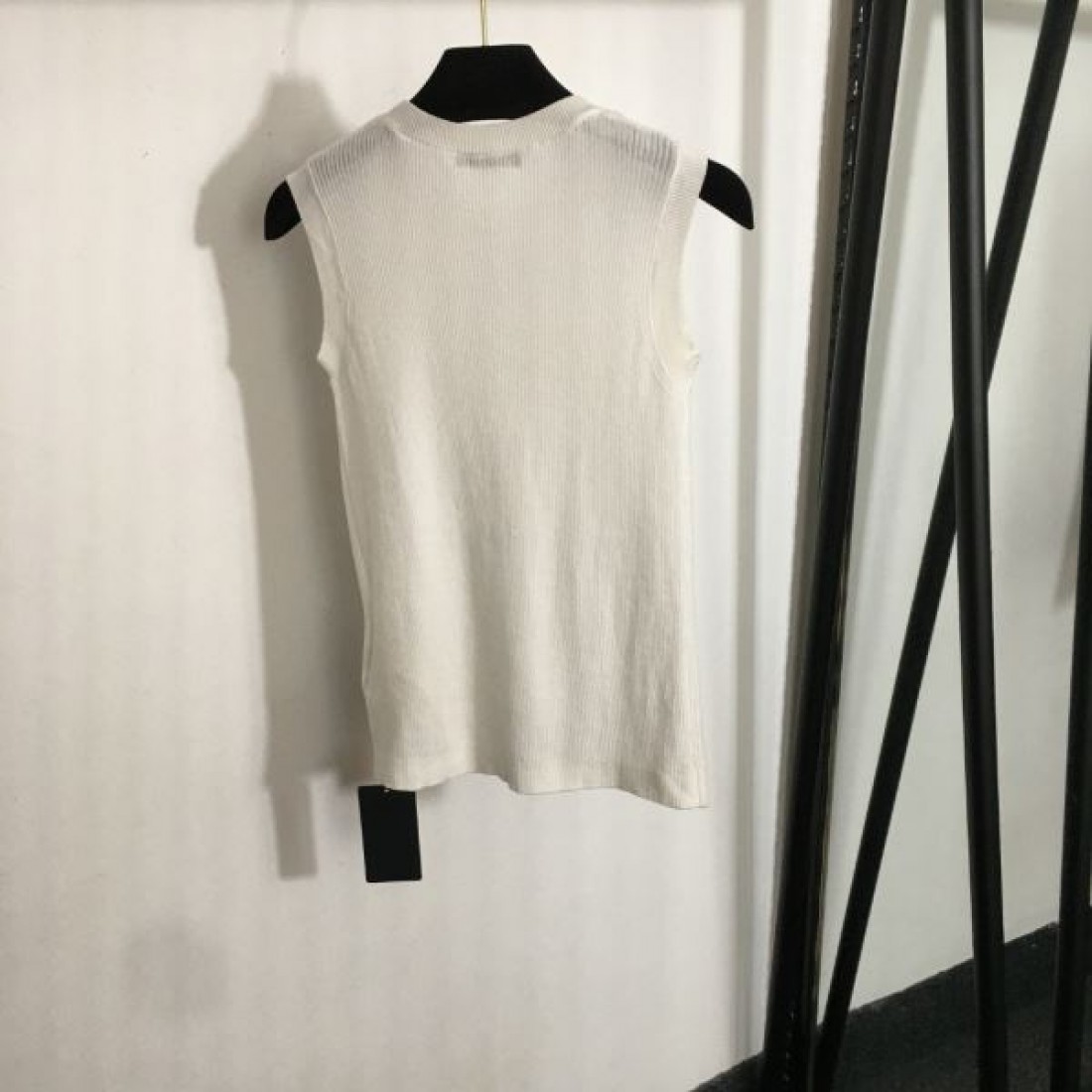 FENDI スーパーコピー ニットベスト ロゴ 最後の春夏コレクション フェンデイ