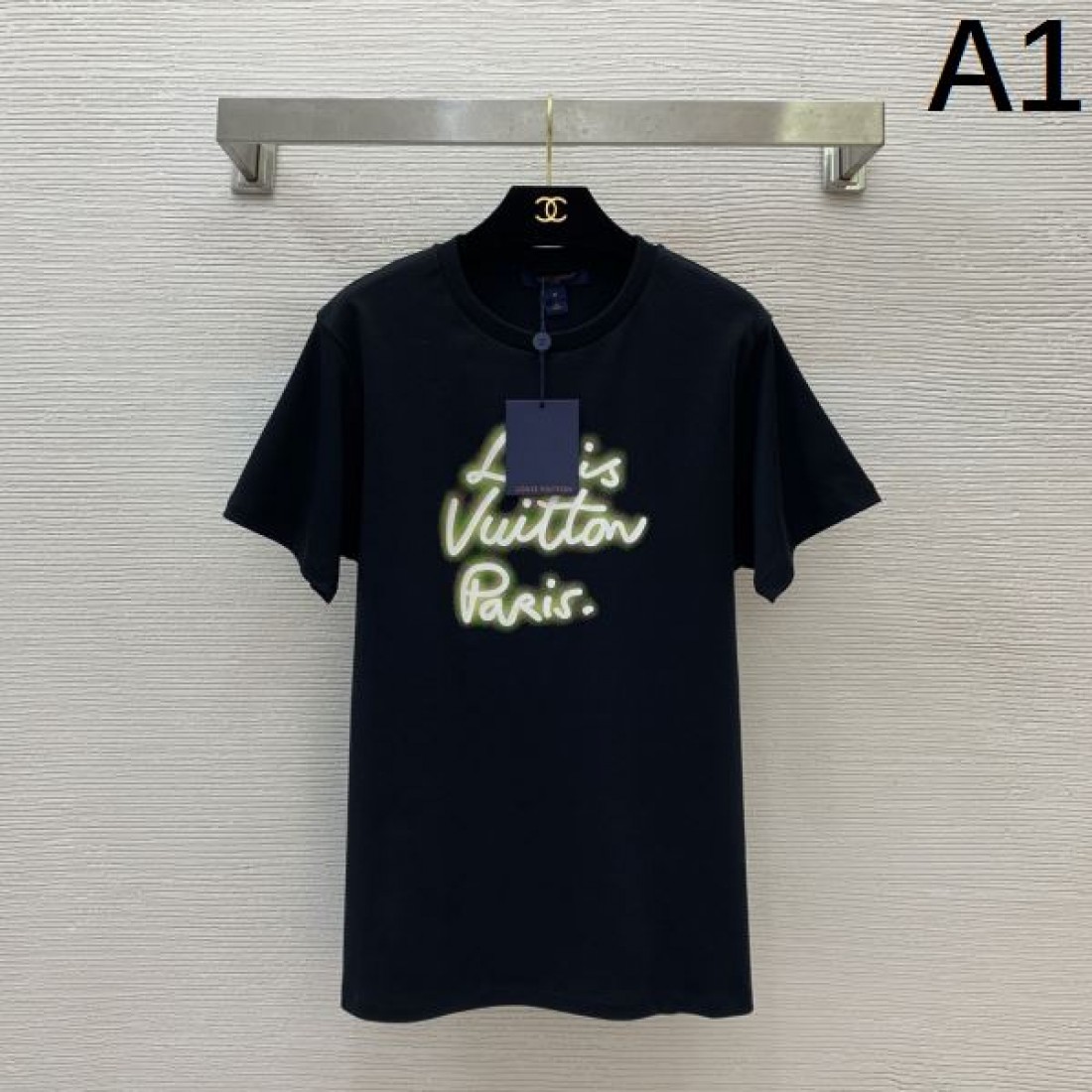 2025SS LOUIS VUITTON スーパーコピー 半袖Tシャツ ロゴ 日本未入荷カラー ルイヴィトン