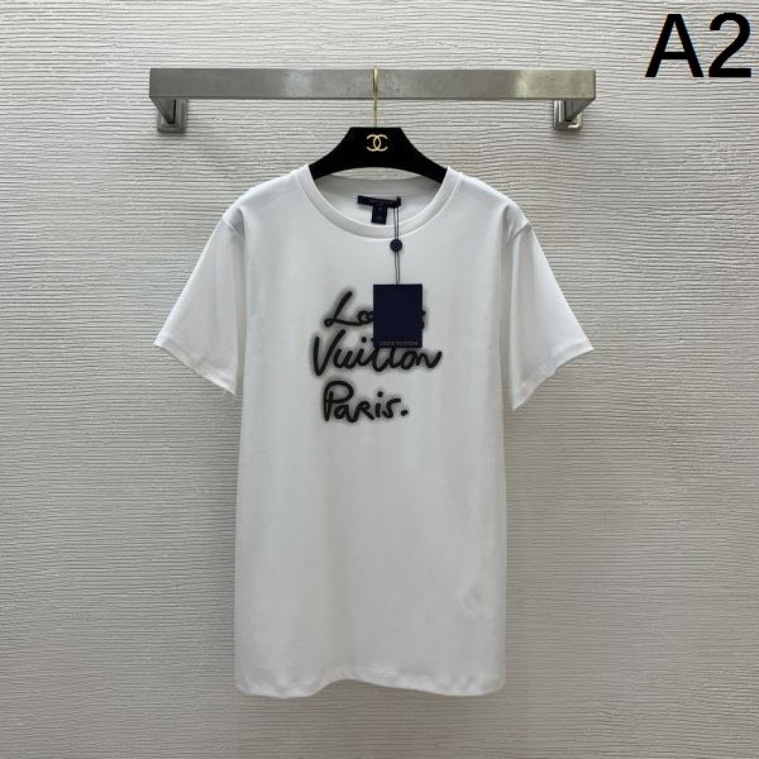 最新おすすめアイテム ルイヴィトン LOUIS VUITTON コピー 半袖Tシャツ 日本未入荷カラー