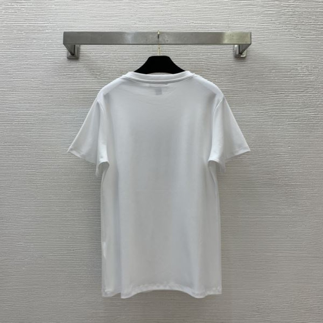 最新おすすめアイテム ルイヴィトン LOUIS VUITTON コピー 半袖Tシャツ 日本未入荷カラー