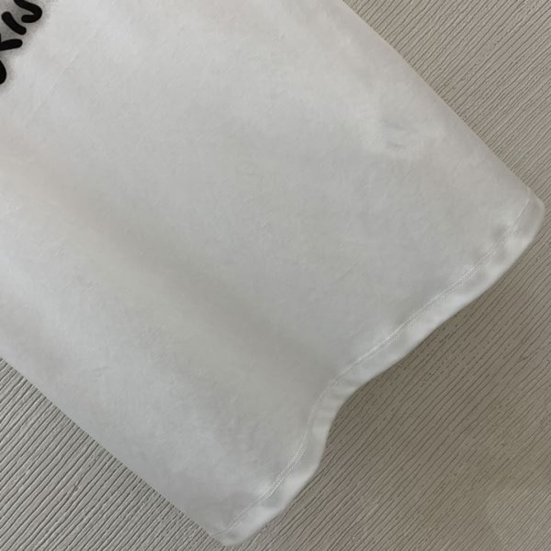 最新おすすめアイテム ルイヴィトン LOUIS VUITTON コピー 半袖Tシャツ 日本未入荷カラー