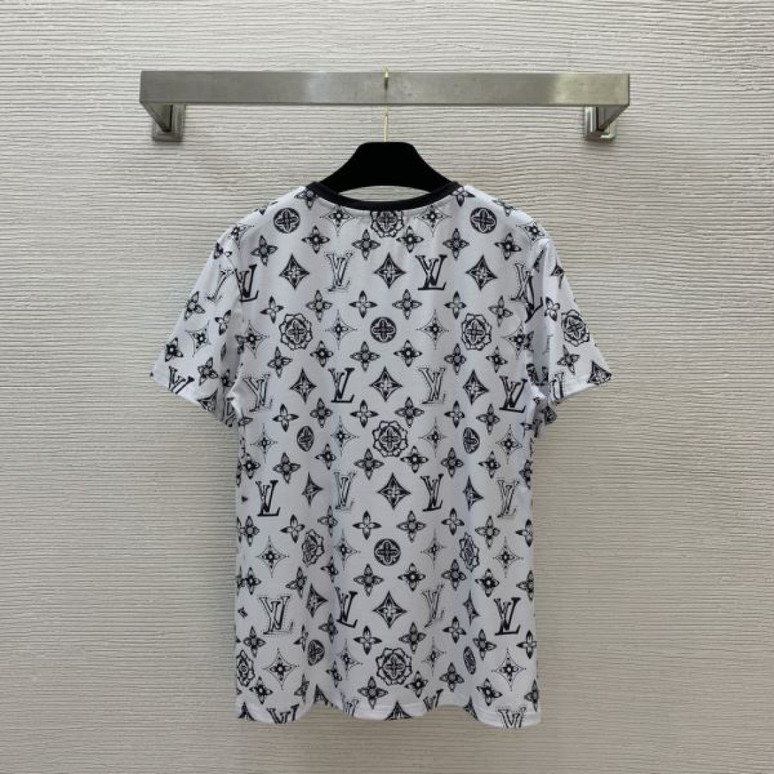 LOUIS VUITTON スーパーコピー 半袖Tシャツ ロゴ 今季話題の一級品 ルイヴィトン