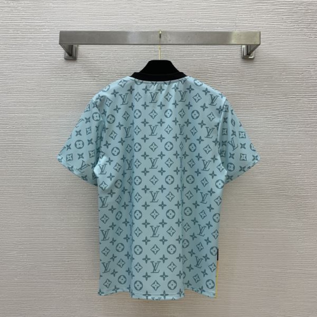 LOUIS VUITTON スーパーコピー 半袖Tシャツ ロゴ 今大注目ブランド ルイヴィトン