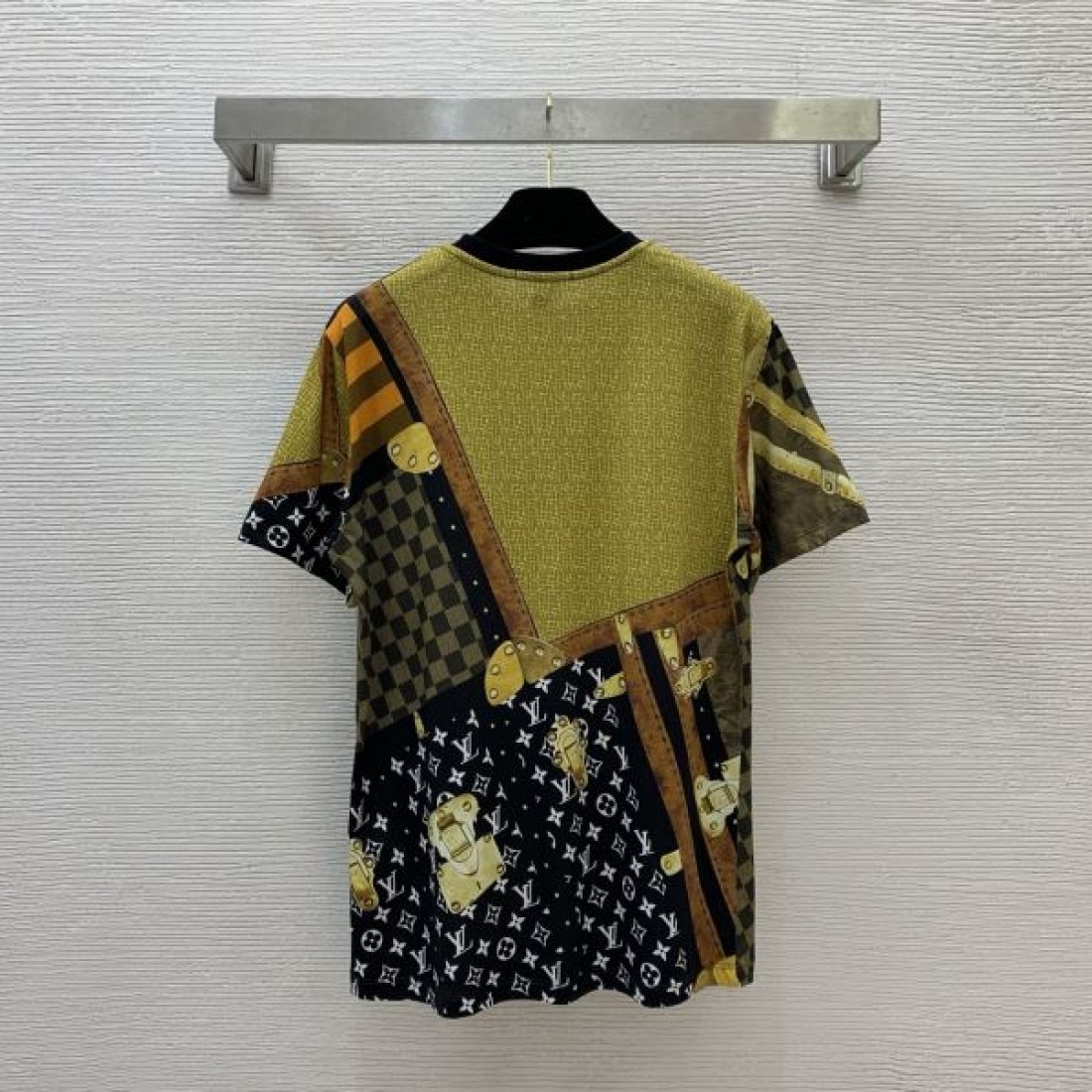 LOUIS VUITTON スーパーコピー 半袖Tシャツ ロゴ 今大注目ブランド ルイヴィトン