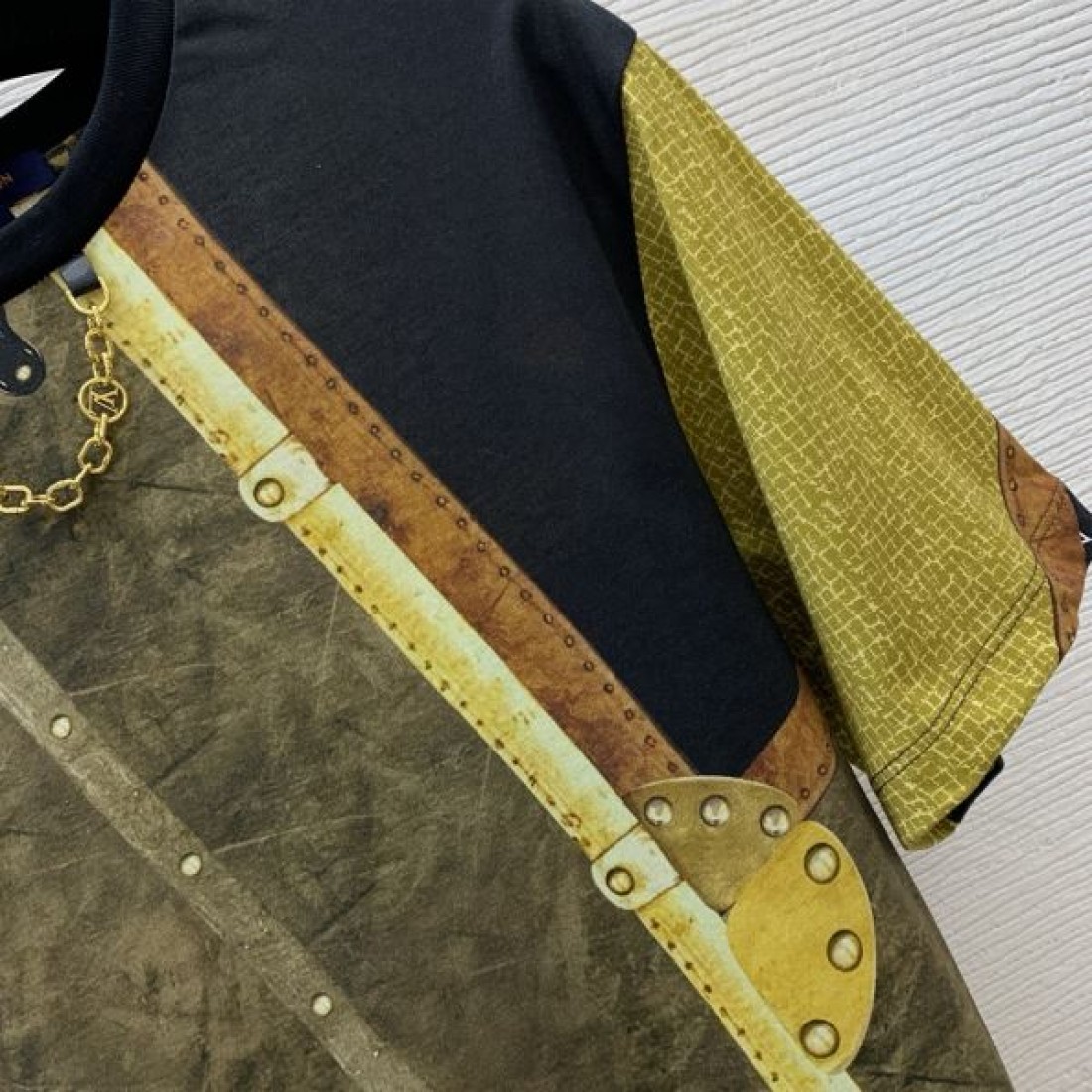LOUIS VUITTON スーパーコピー 半袖Tシャツ ロゴ 今大注目ブランド ルイヴィトン