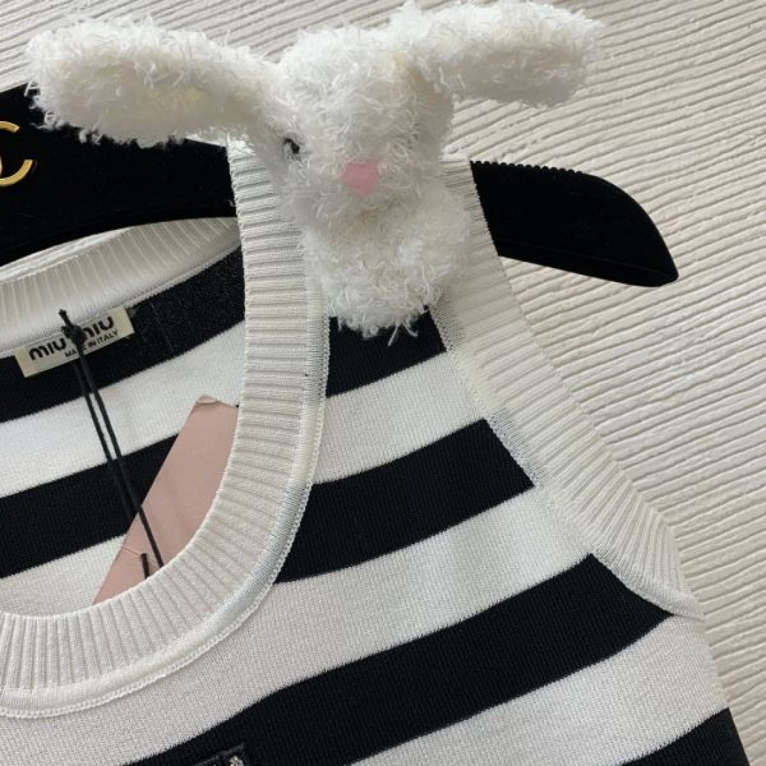 厳選おすすめ MIU MIU ミュウミュウ コピー チョッキ 期間限定 VIPセール