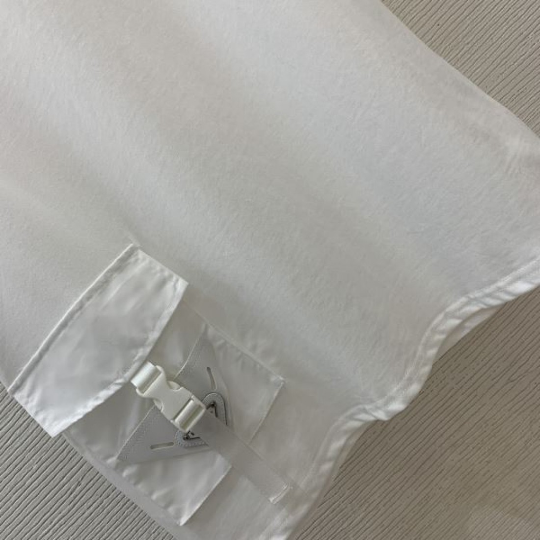 注目が集まる プラダ PRADA コピー 半袖Tシャツ 夏季新作 厳選