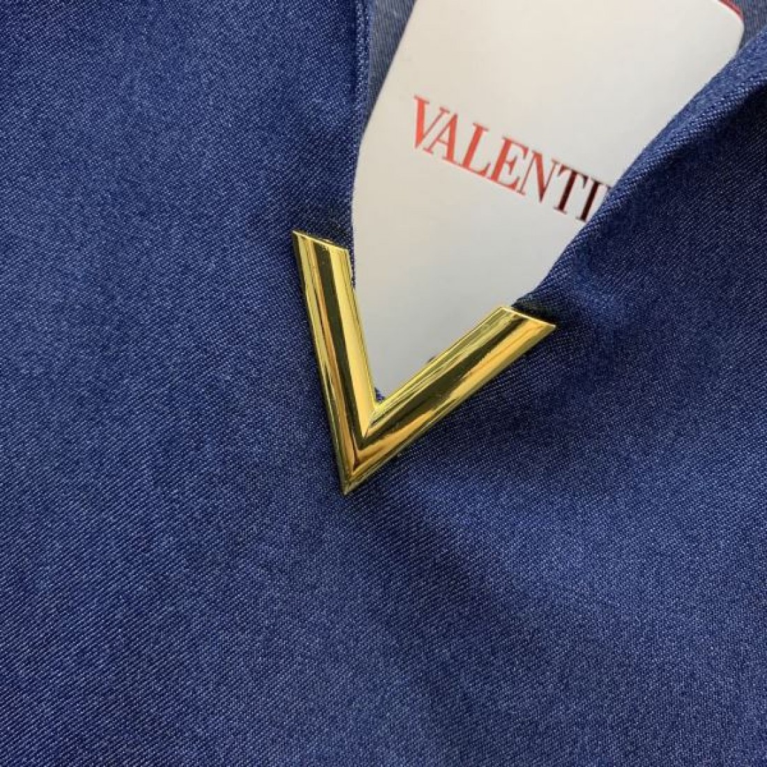 VIPセールで奇跡 ヴァレンティノ VALENTINO コピー 上下セット 高品質ファッション