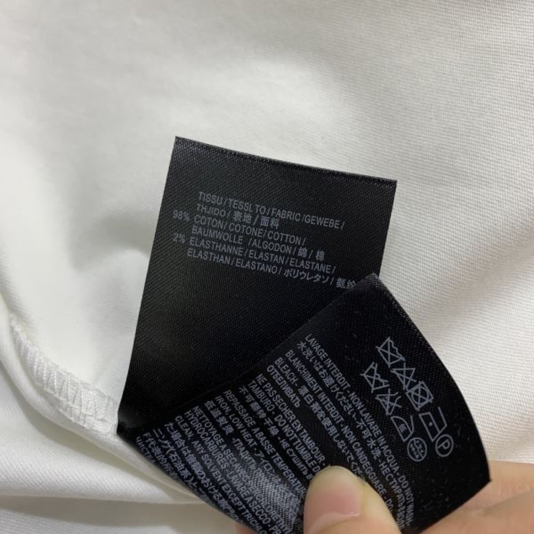 イヴ サンローラン スーパーコピー 半袖Tシャツ ロゴ 超人気大人OK SAINT LAURENT