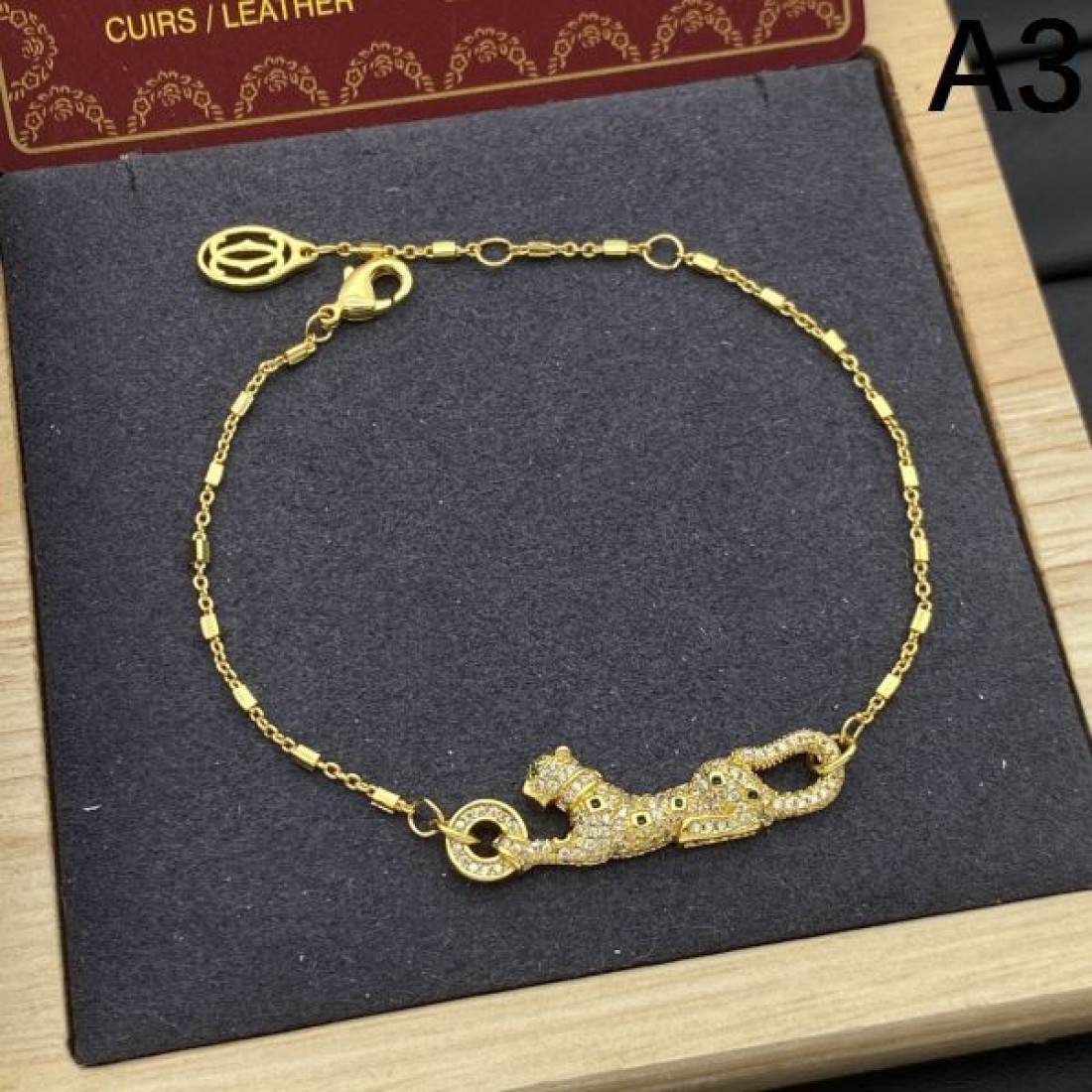 CARTIER コピー ブレスレット ロゴ 最新作期間限定セール カルティエ