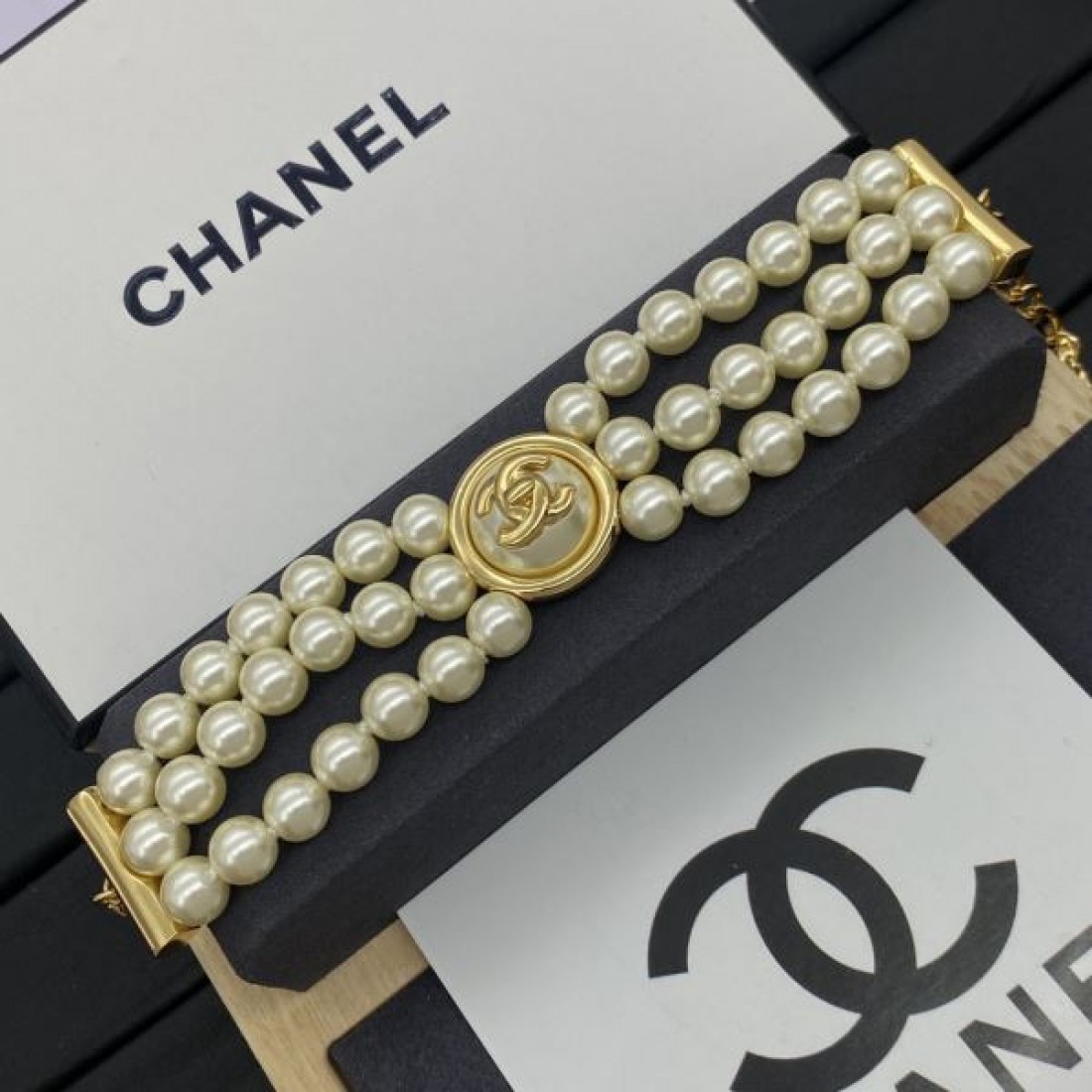 CHANEL コピー ブレスレット ロゴ お洒落度が一段アップする シャネル