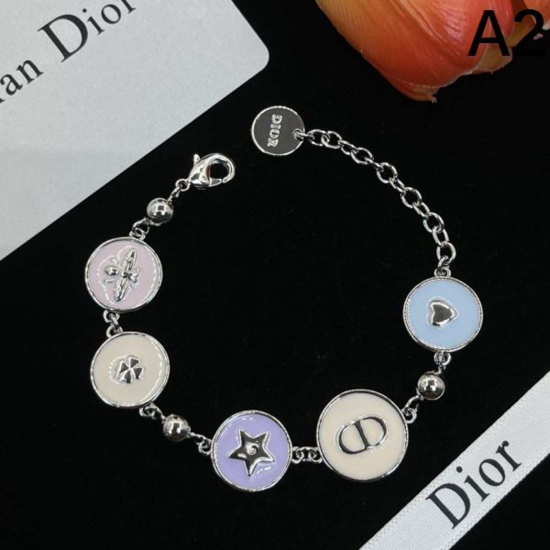 DIOR コピー ブレスレット ロゴ  国境も時代も超えた夏季新作 ディオール