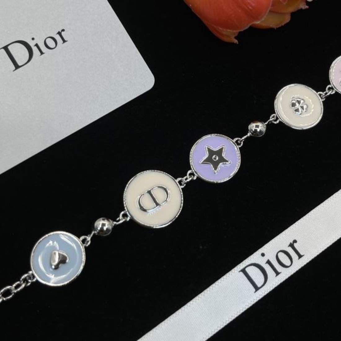 DIOR コピー ブレスレット ロゴ  国境も時代も超えた夏季新作 ディオール