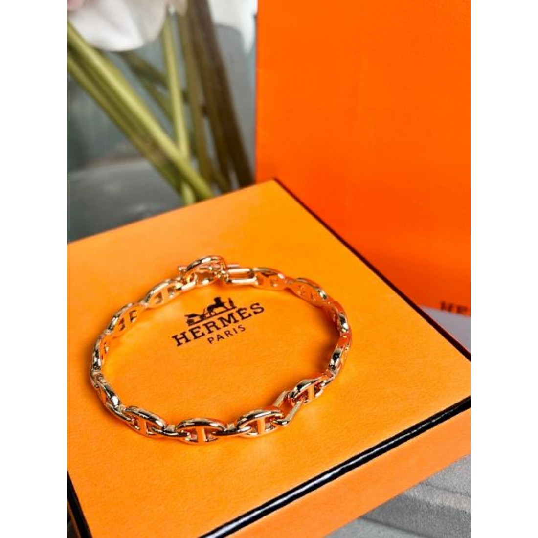 エルメス コピー ブレスレット ロゴ さりげないおしゃれを楽しめ HERMES