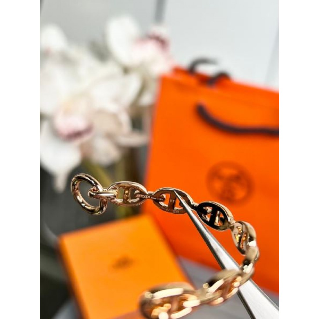 エルメス コピー ブレスレット ロゴ さりげないおしゃれを楽しめ HERMES