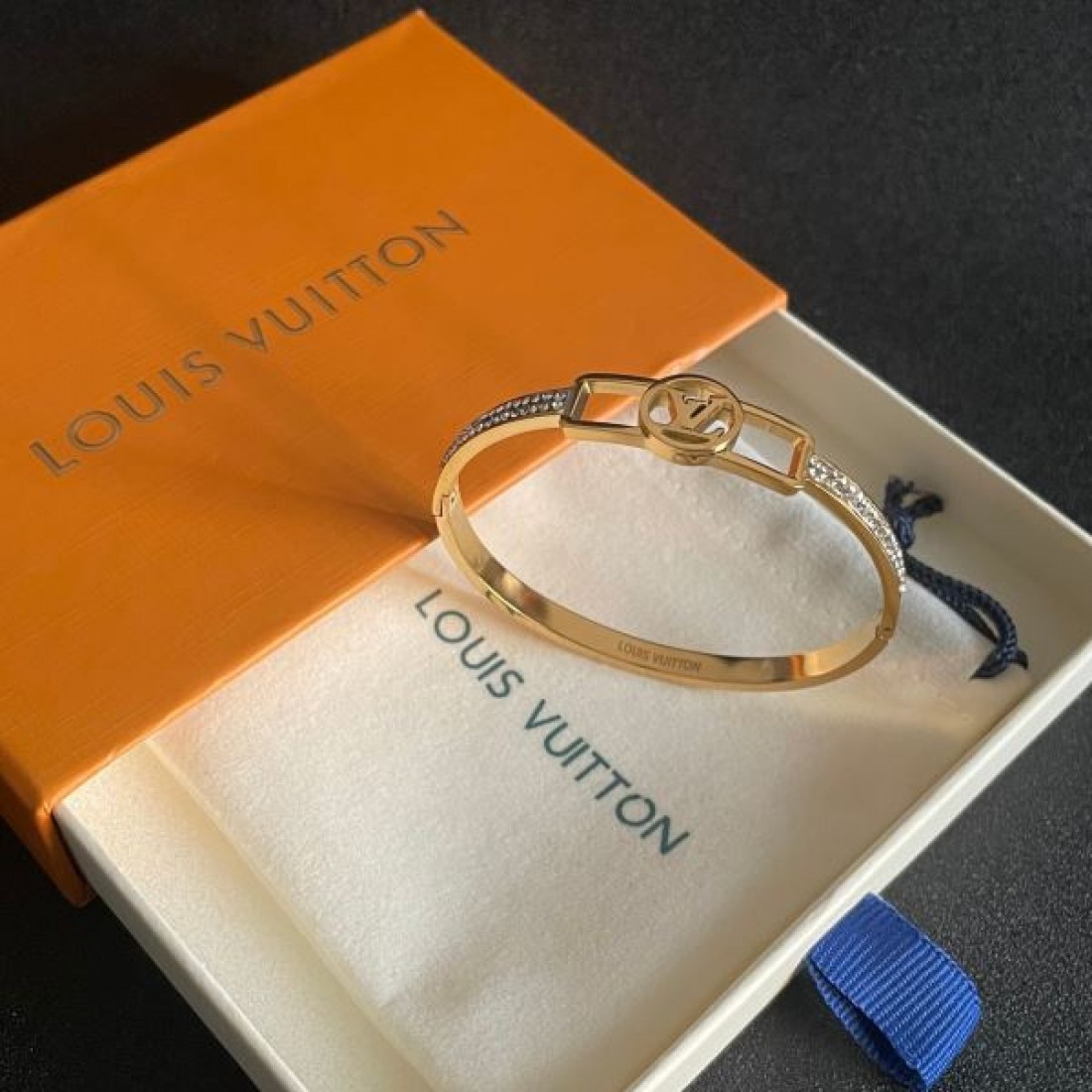 LOUIS VUITTON コピー ブレスレット ロゴ 大人カジュアルな ルイヴィトン