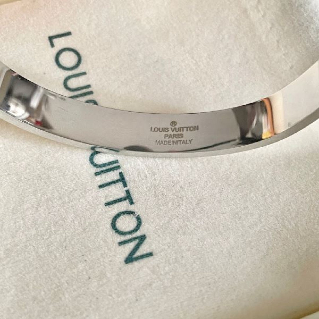 LOUIS VUITTON コピー ブレスレット ロゴ 超レア人気セール ルイヴィトン
