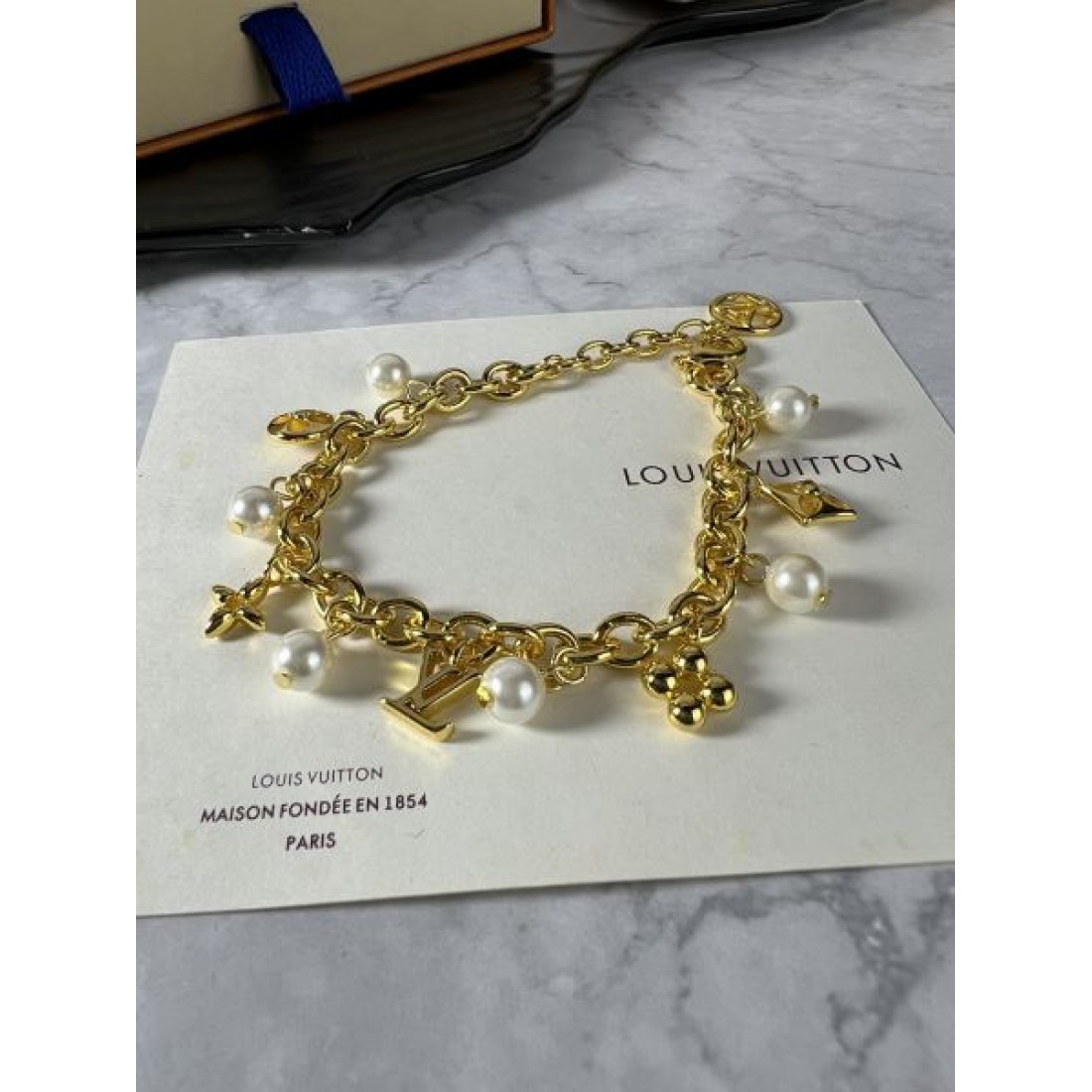 LOUIS VUITTON コピー ブレスレット ロゴ 超人気モデル入荷 ルイヴィトン