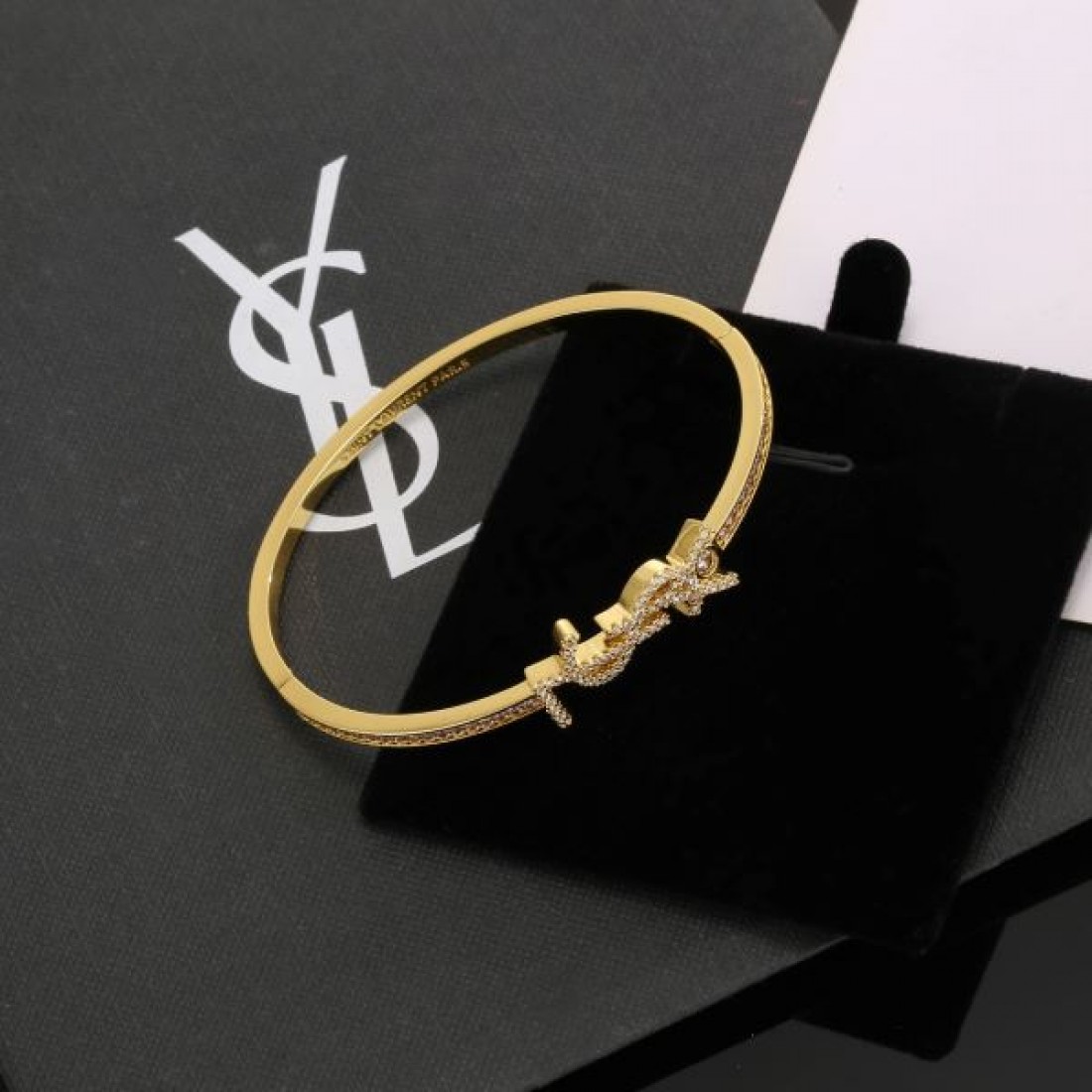 イヴ サンローラン コピー ブレスレット ロゴ ギフトにオススメ SAINT LAURENT