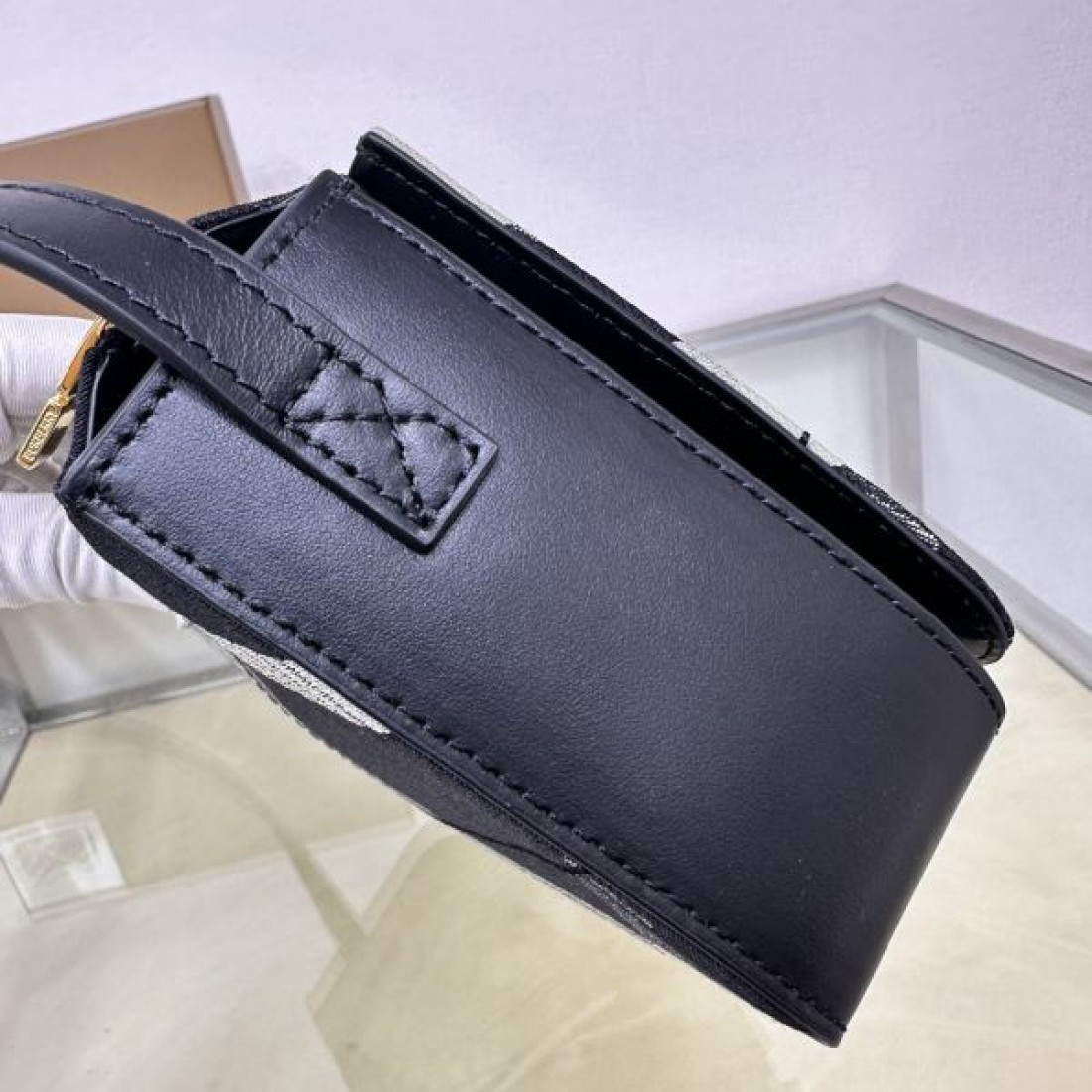 BURBERRY スーパーコピー ショルダーバッグ ロゴ 限定品 人気No.1 バーバリー