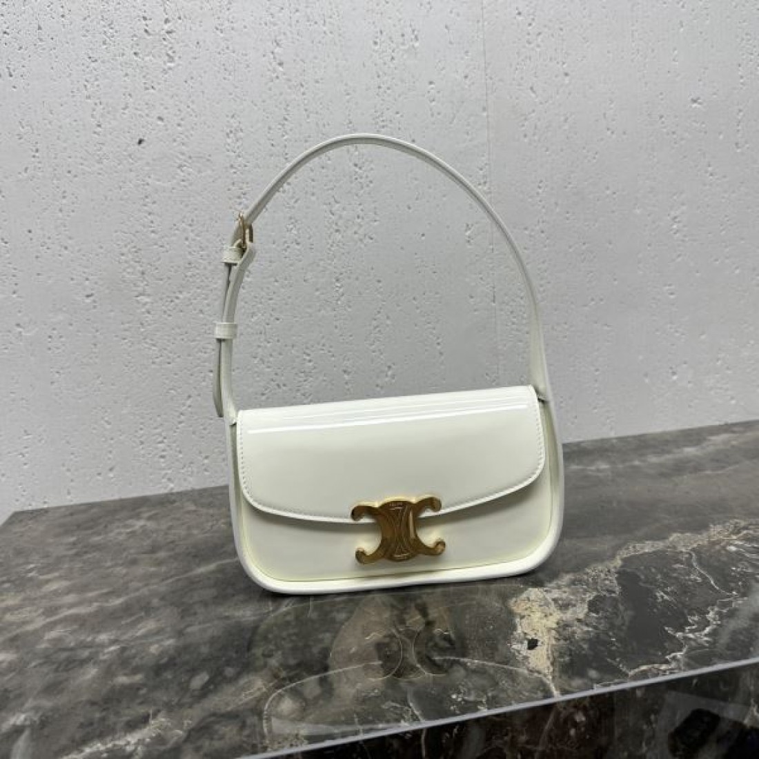 CHANEL コピー トートバッグ シャネル 素敵なコーデは大注目 シャネル