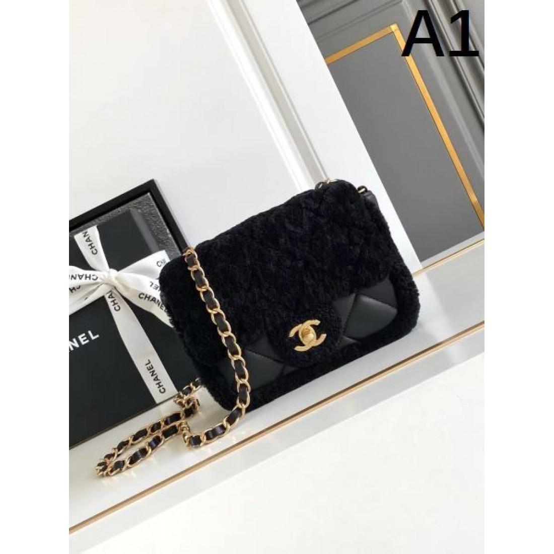 YSL イヴ サンローラン コピー ショルダーバッグ 国内発セール完売間近 SAINT LAURENT
