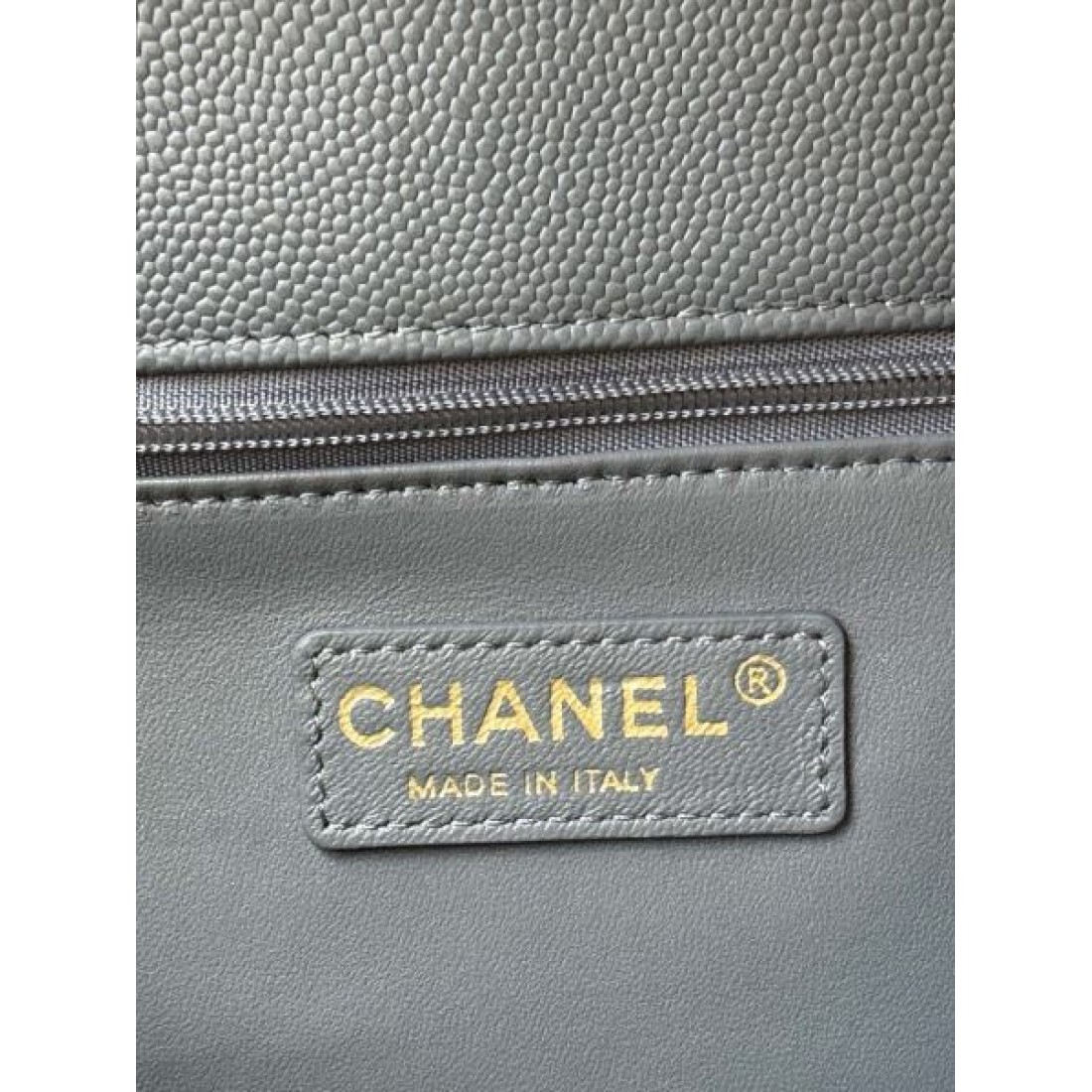 CHANEL スーパーコピー トートバッグ ロゴ カジュアルに着こなし シャネル