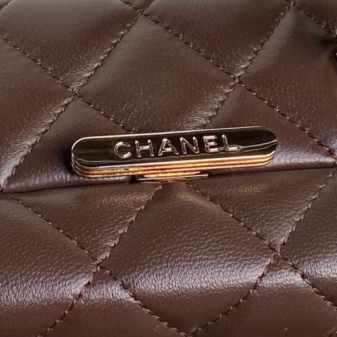 CHANEL コピー トートバッグ きれいめコーデに変身 シャネル