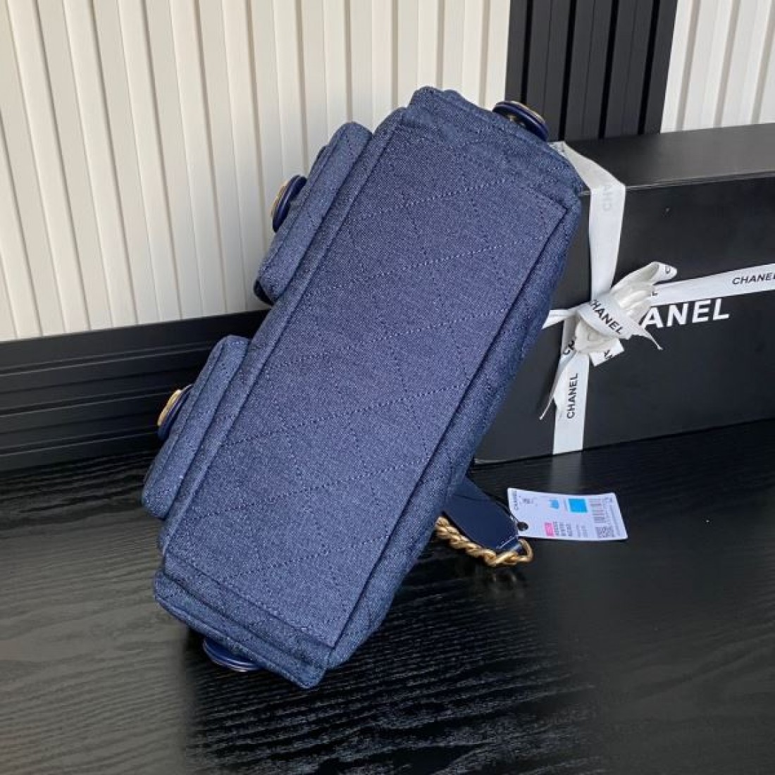 CHANEL コピー トートバッグ 上級者すぎる着こなし シャネル