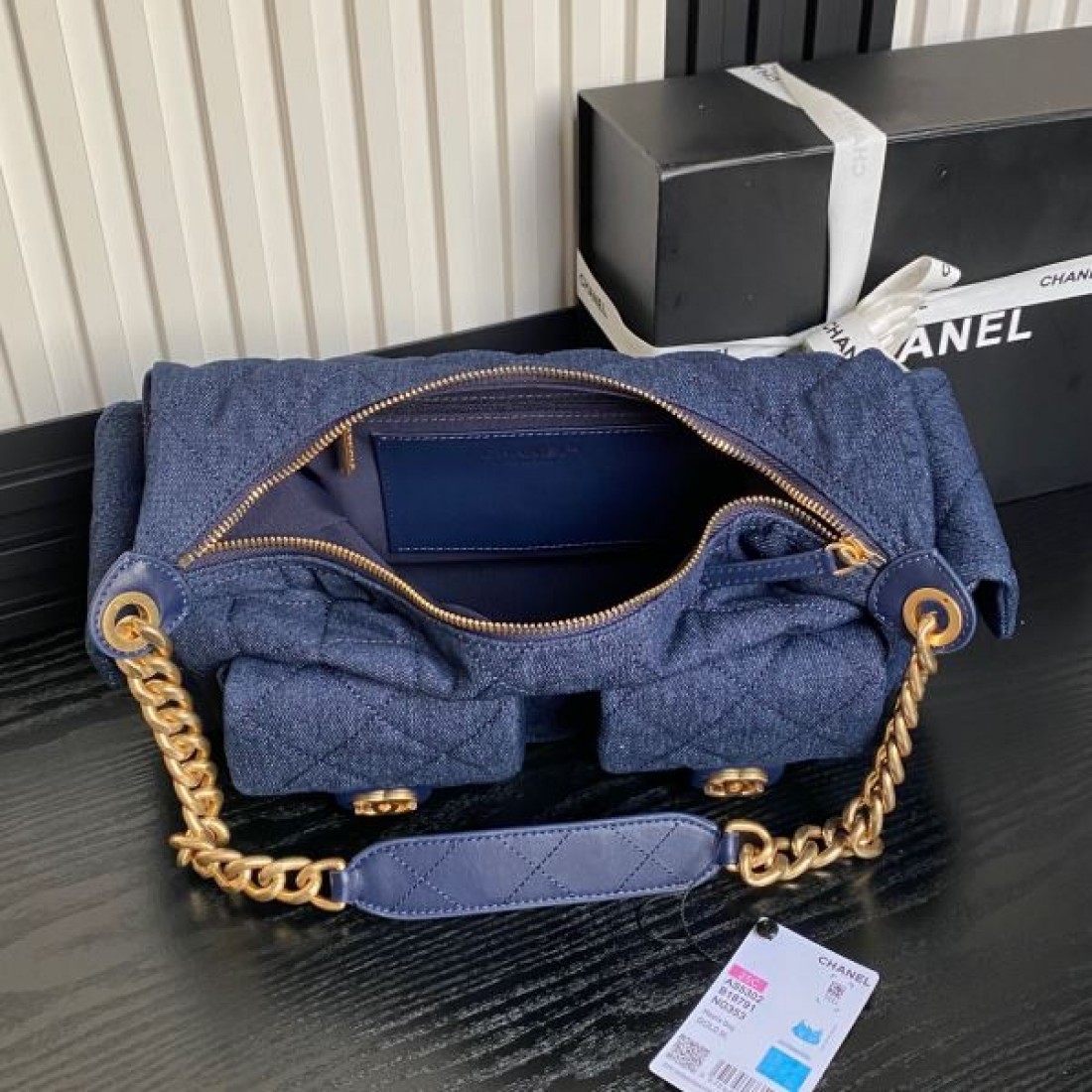 CHANEL コピー トートバッグ 上級者すぎる着こなし シャネル