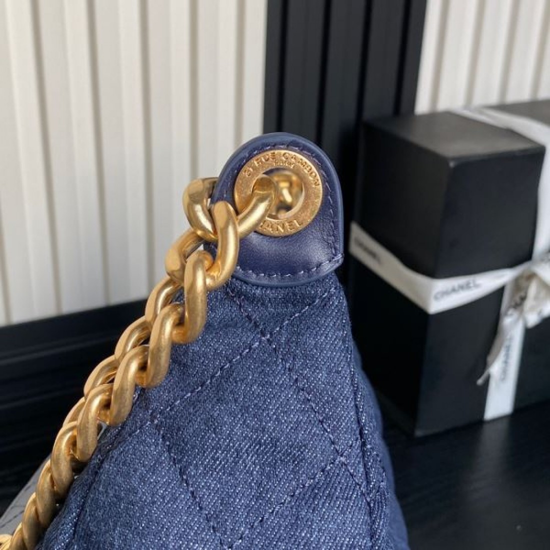 CHANEL コピー トートバッグ 上級者すぎる着こなし シャネル