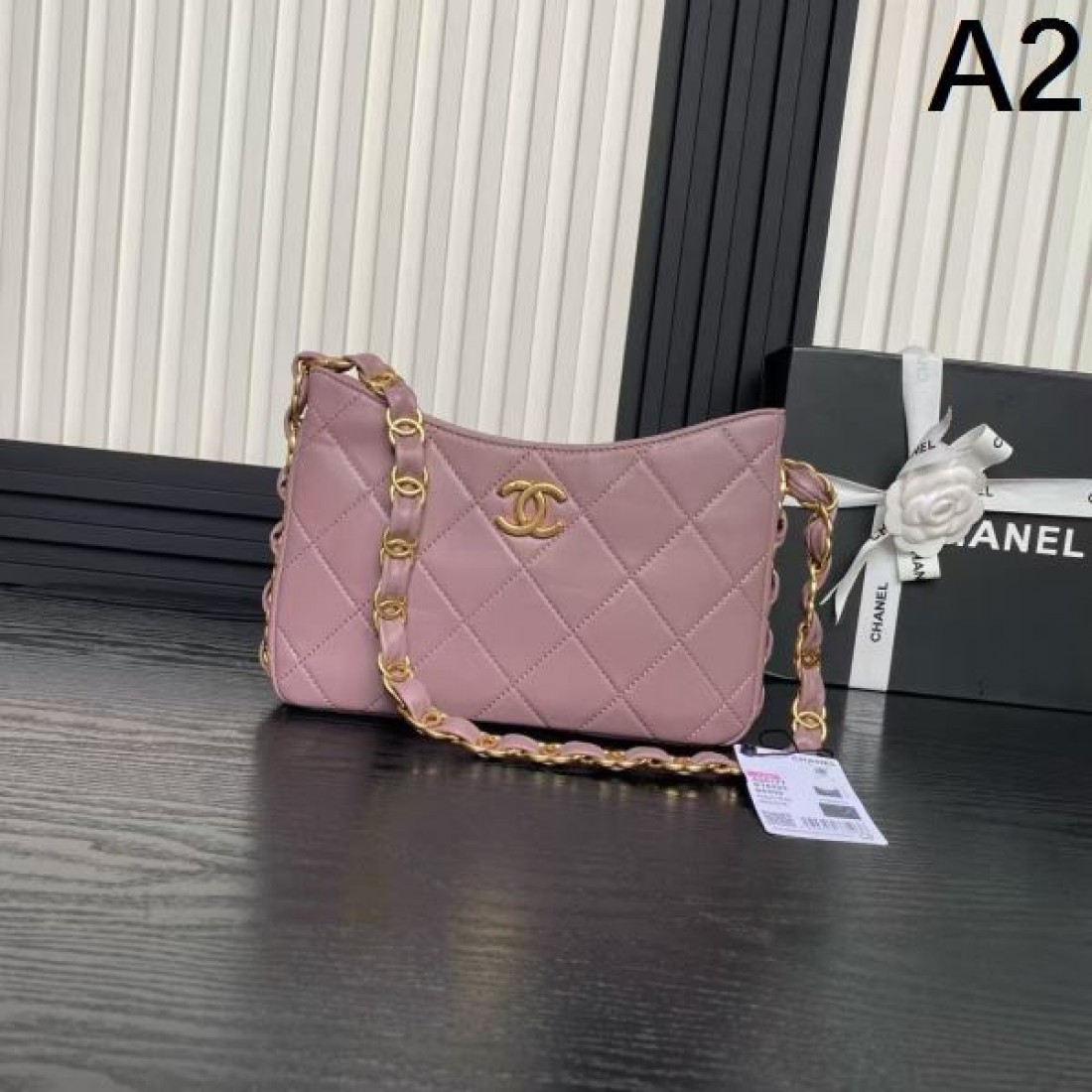 CHANEL コピー トートバッグ 着心地のいいサイズ感 シャネル